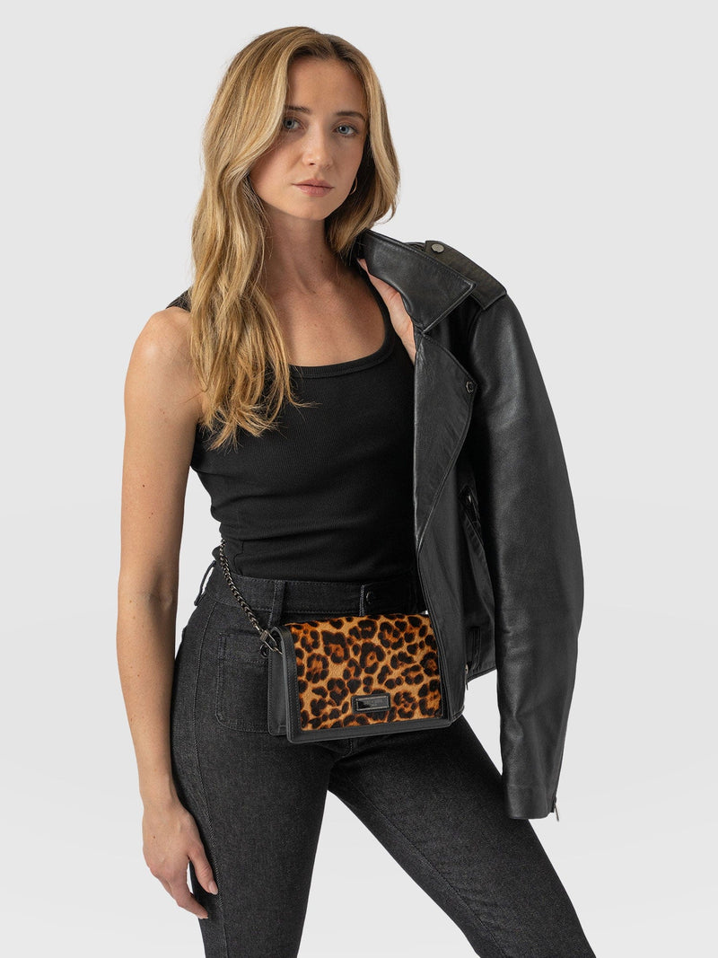 Primrose Wallet on Chain Leopard - Women's Bags | Saint + Sofia® UK