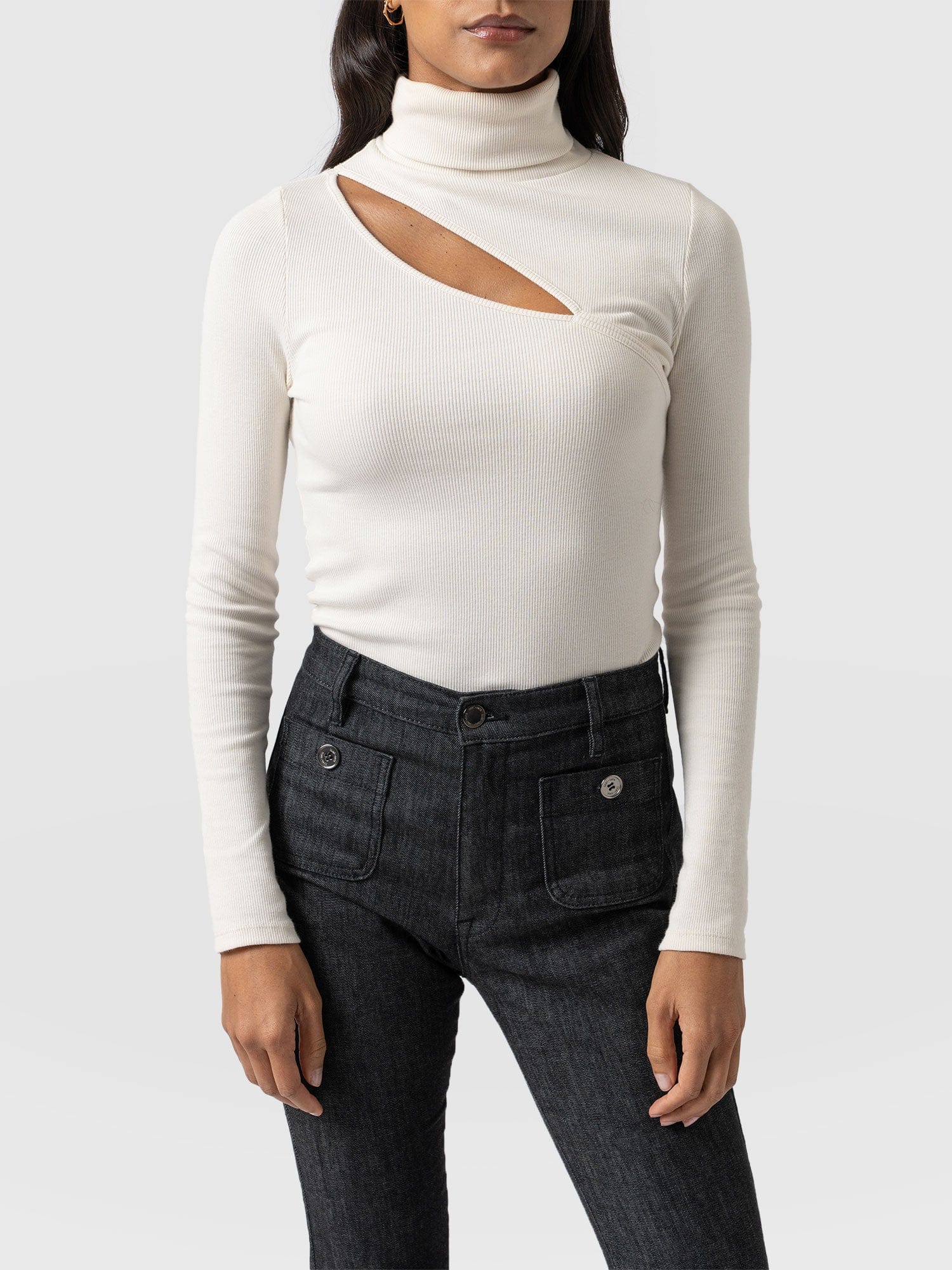 Reveal Roll Neck Cream - Women's Sweaters | Saint and Sofia® UK