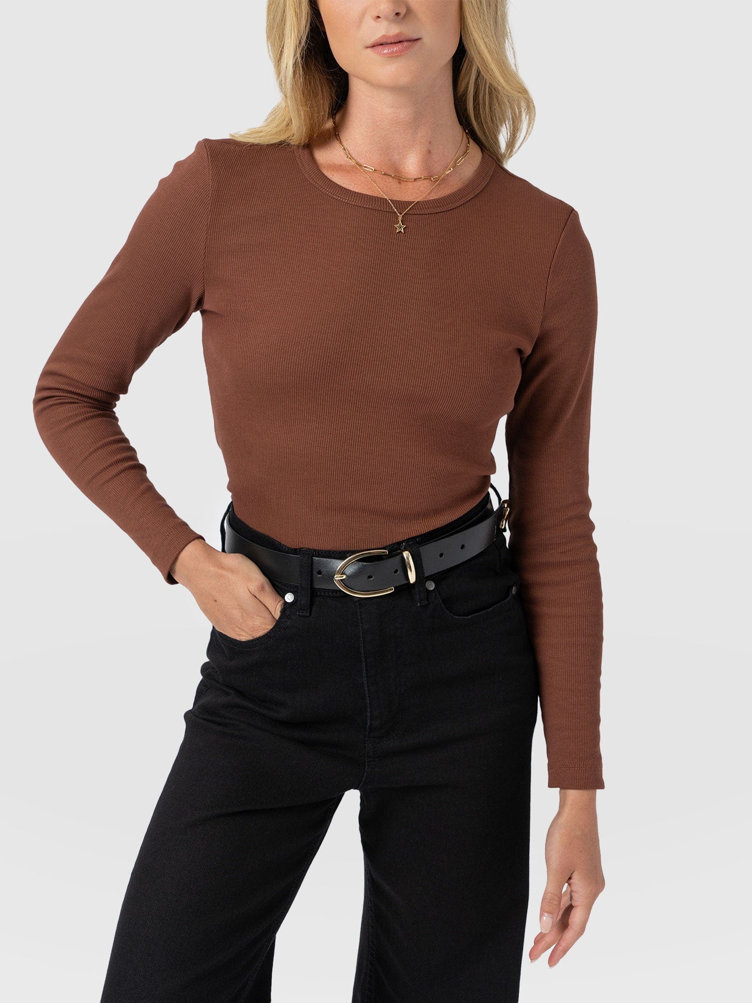 Ribbed Long Sleeve Tee - Russet Brown - Women's T-shirts | Saint + Sofia® UK