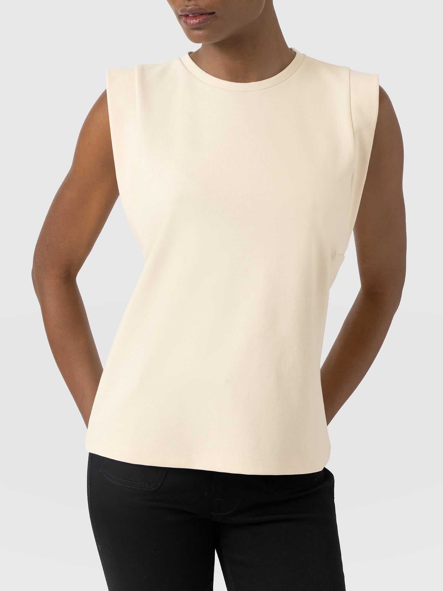 Rowan Tee - Cream - Women's T-shirts | Saint and Sofia® UK