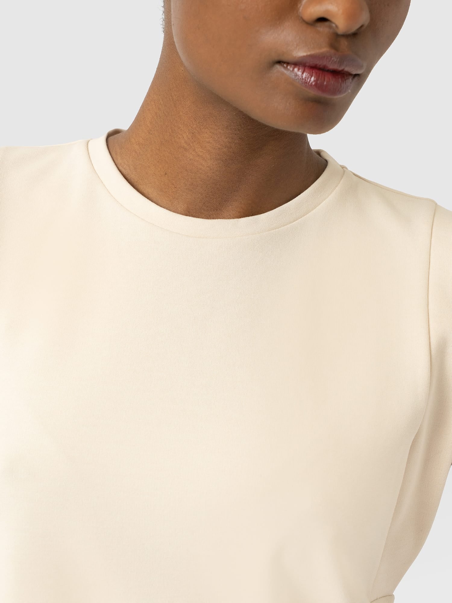 Rowan Tee - Cream - Women's T-shirts | Saint and Sofia® UK