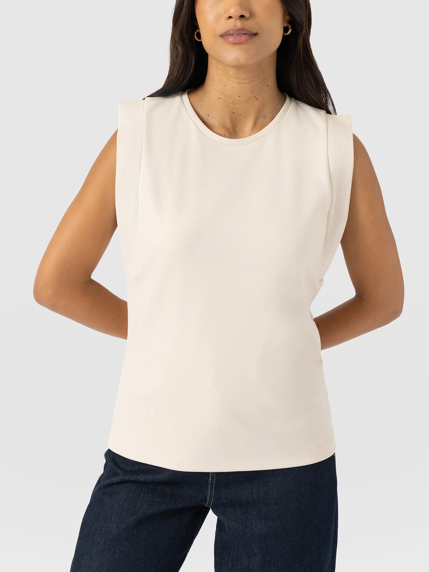 Rowan Tee - Cream - Women's T-shirts | Saint + Sofia® UK