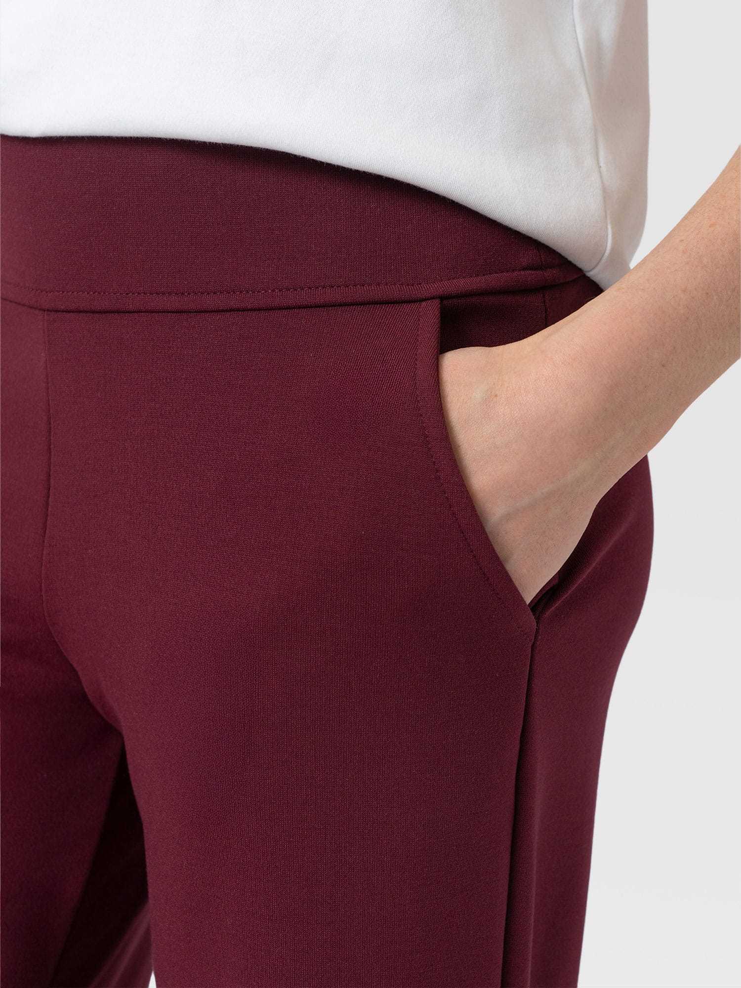Runway Pant Burgundy - Women's Trousers | Saint + Sofia® UK