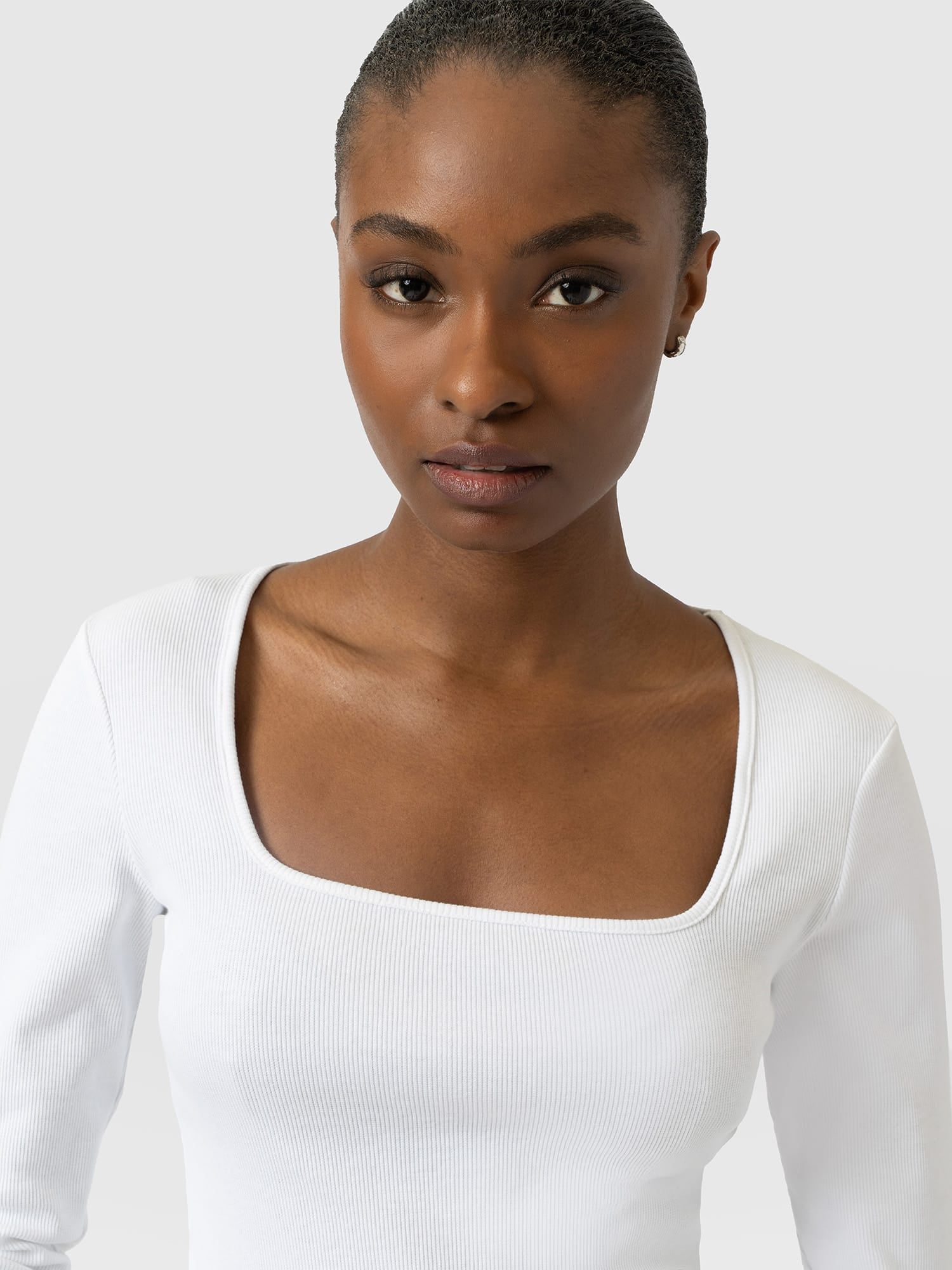 Sloane Ribbed Top - White - Women's T-shirts | Saint and Sofia® UK