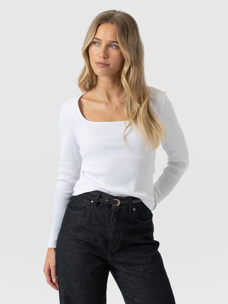 Sloane Ribbed Top - White - Women's T-shirts | Saint + Sofia® UK