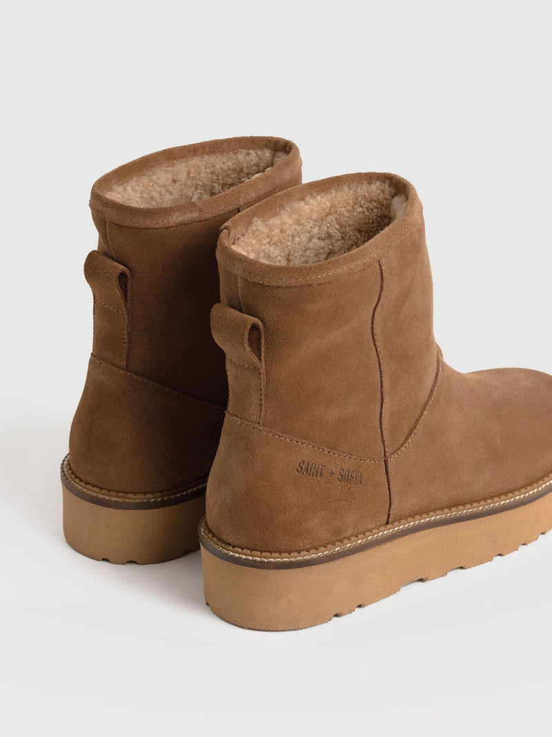 Sloane Shearling Boot - Camel - Women's Shoes | Saint + Sofia® UK