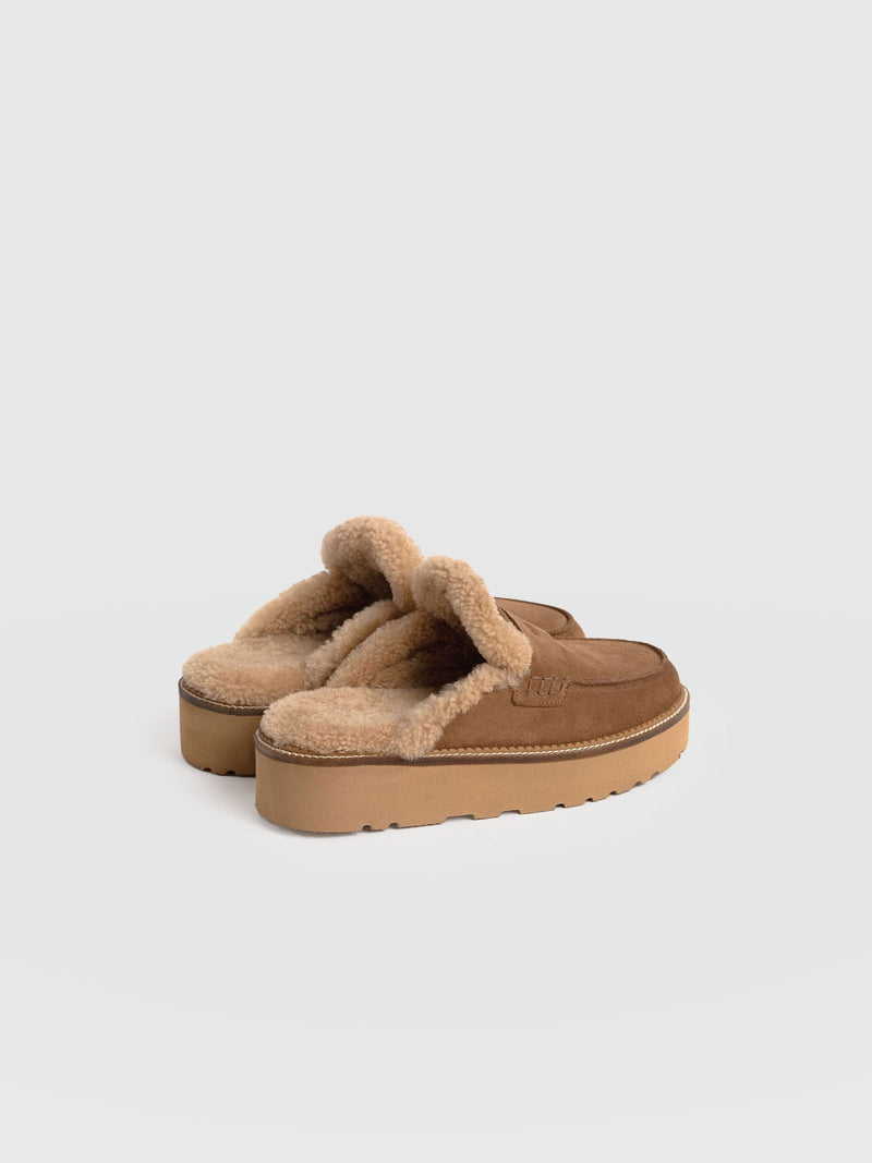 Sloane Shearling Clog - Camel