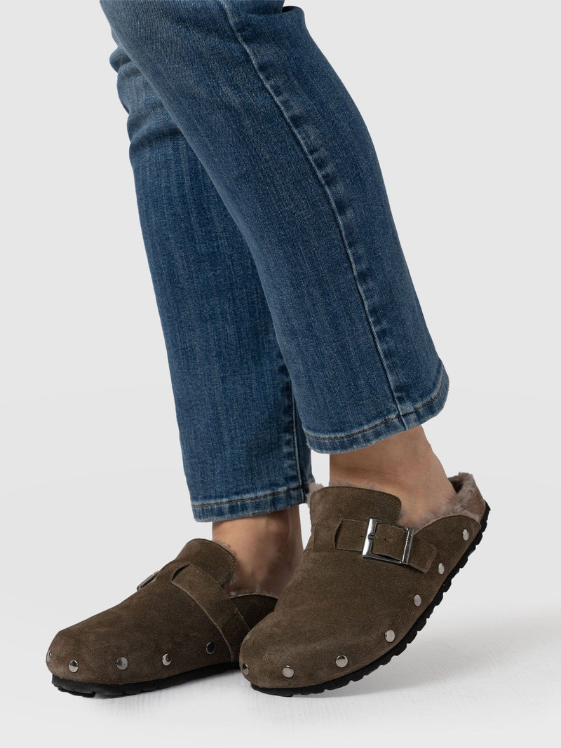 Studded Clogs Khaki Shearling - Women's Shoes | Saint + Sofia® UK