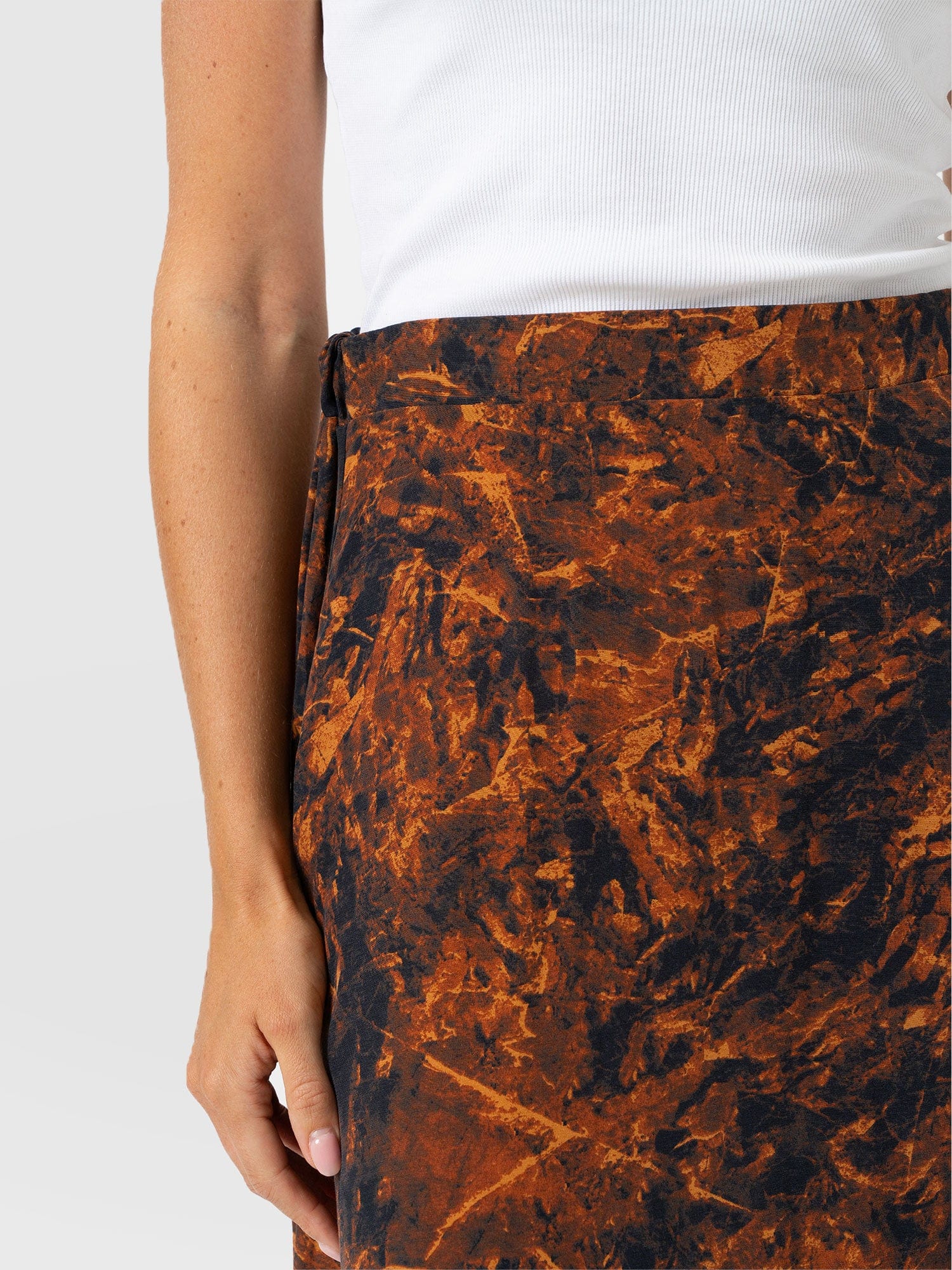 Sutton Skirt - Brown Marble - Women's Skirts | Saint + Sofia® UK