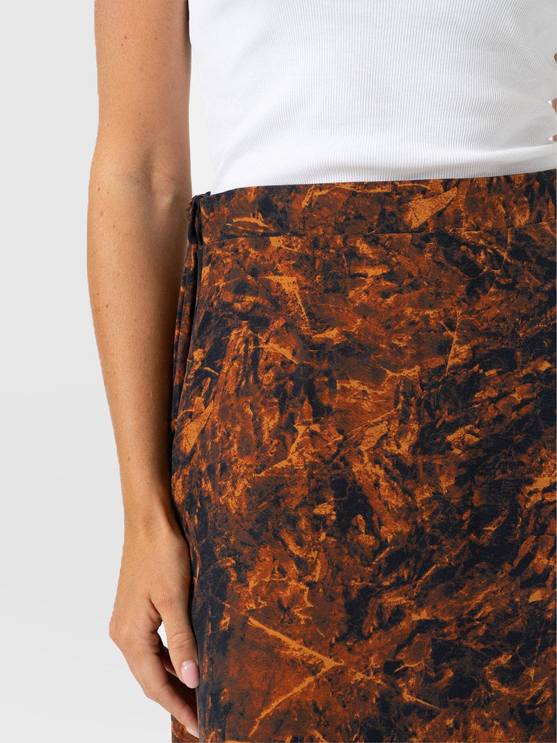 Sutton Skirt - Brown Marble - Women's Skirts | Saint + Sofia® UK