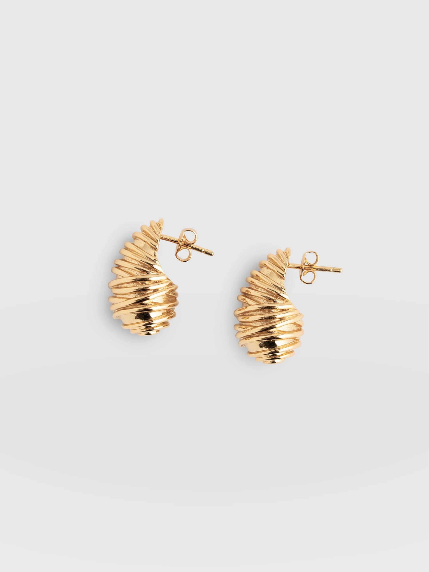 Teardrop Swirl Earrings - Gold - Women's Jewellerys | Saint and Sofia® UK