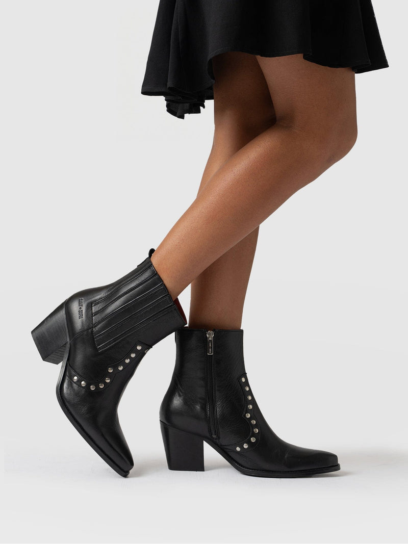 Texas Studded Boot Black - Women's Leather Boots | Saint + Sofia® UK