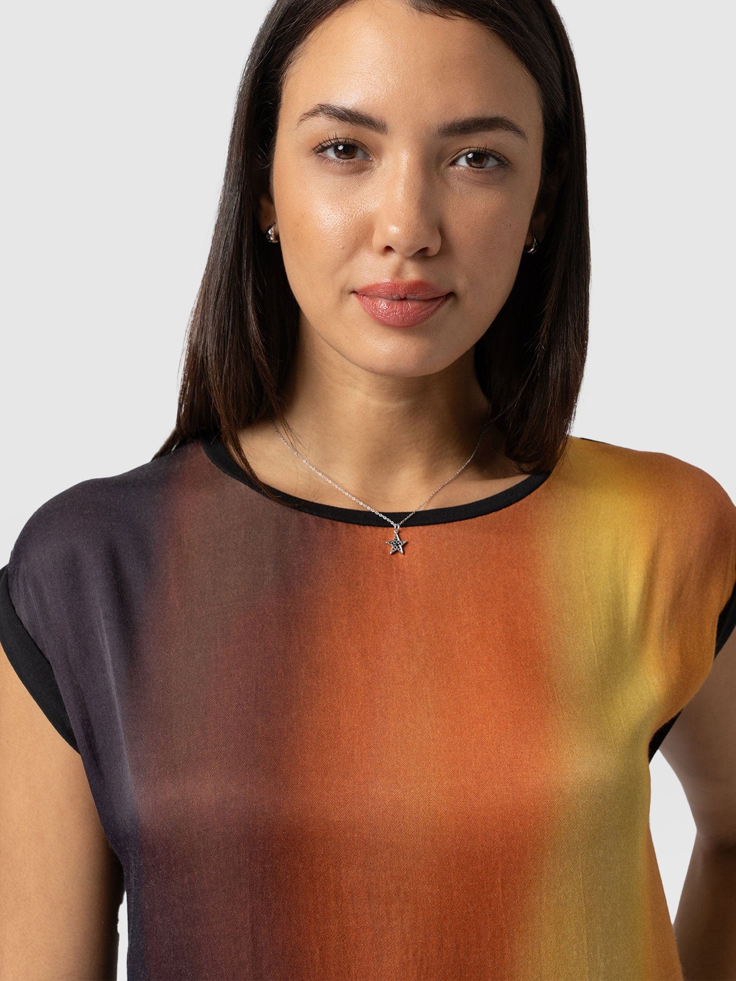 Turn Up Contrast Tee Amber Gradient - Women's T-Shirts | Saint + Sofia® UK