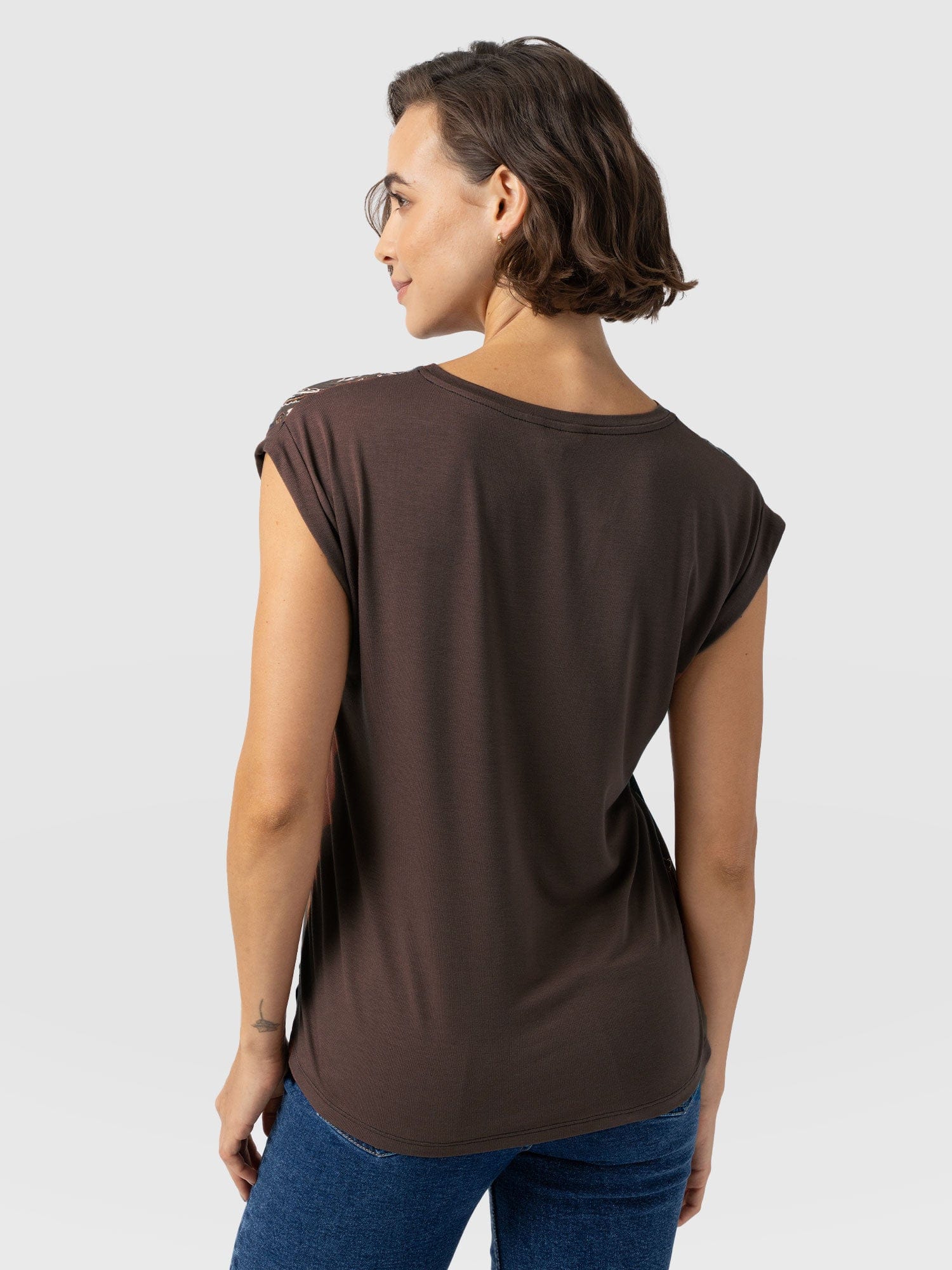 Turn Up Contrast Tee - Brown Paisley - Women's T-shirts | Saint + Sofia? UK