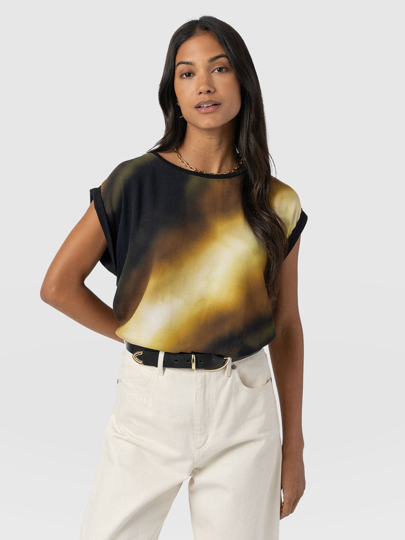 Turn Up Contrast Tee - Yellow Gradient - Women's T-shirts | Saint + Sofia® UK