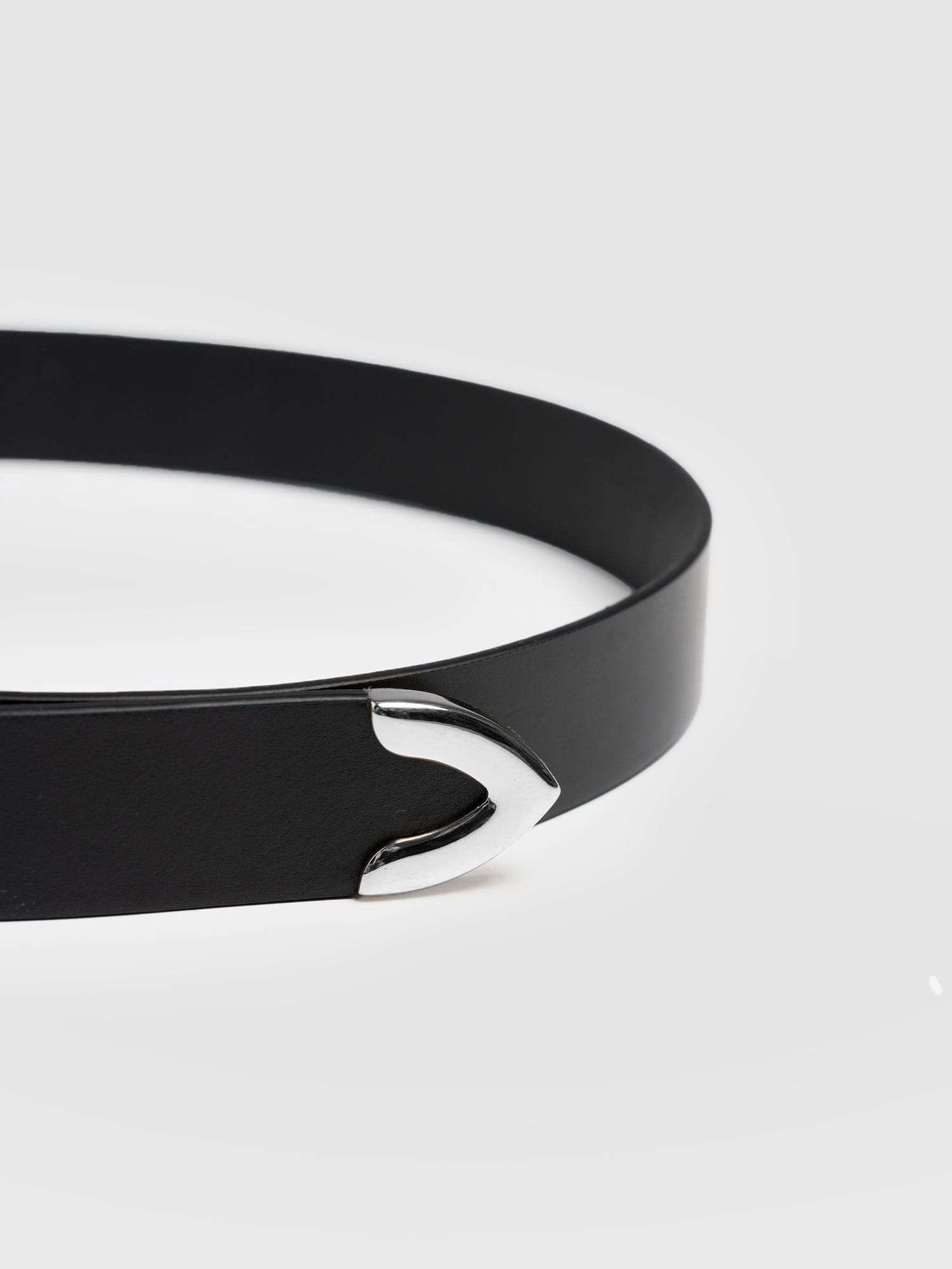 Victory Belt - Black/Silver - Women's Accessories | Saint and Sofia® UK