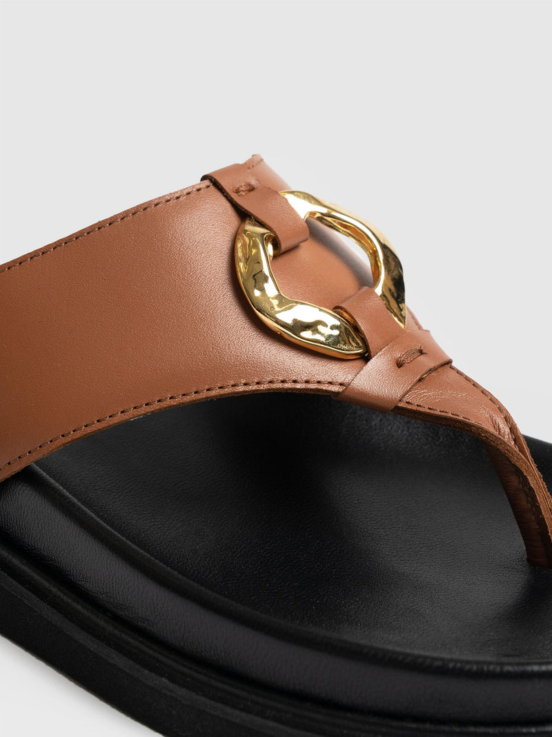 Vivienne Slides - Tan - Women's Shoes | Saint + Sofia® UK