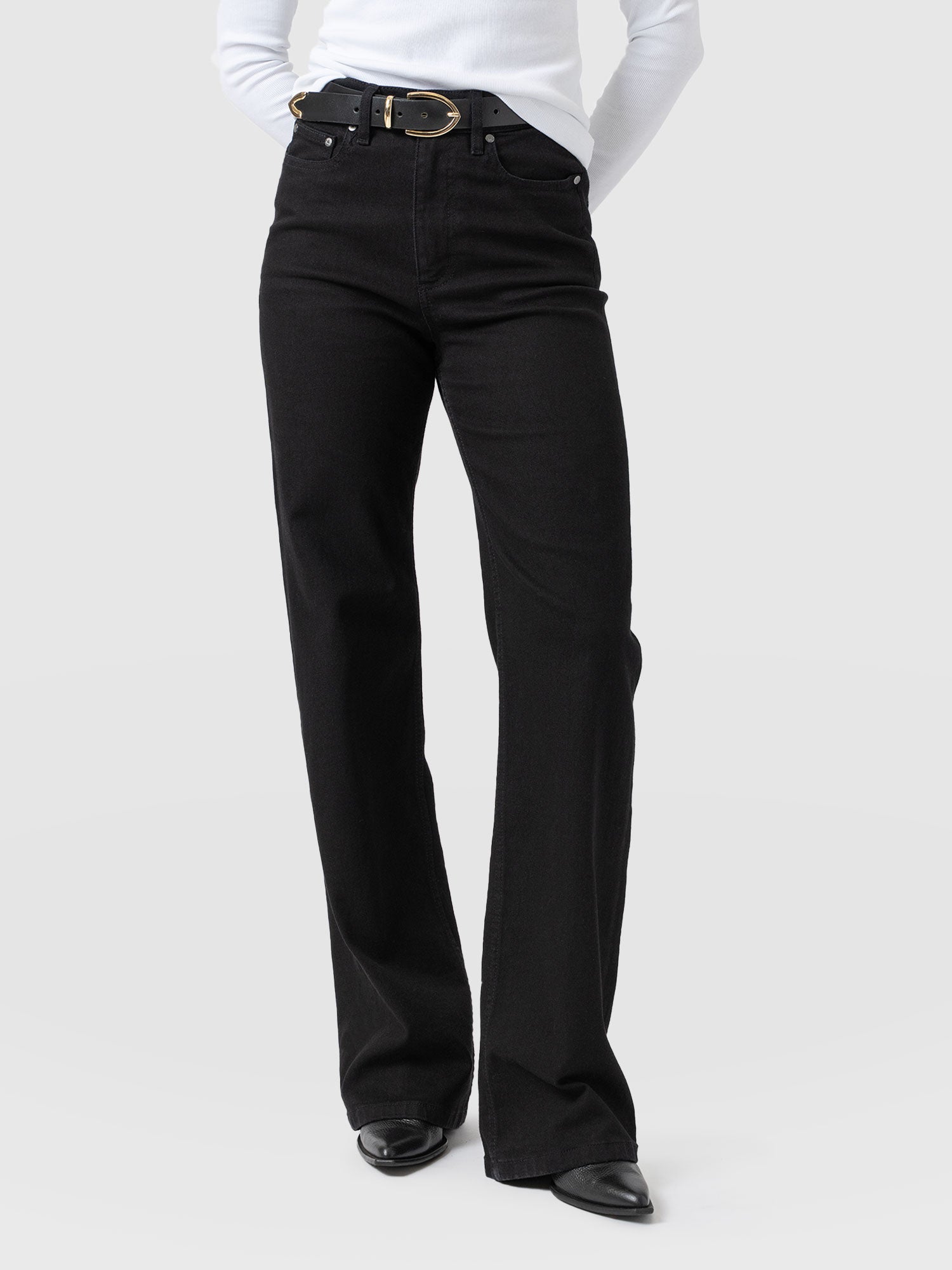 Wide Leg Jean - Black - Women's Denims | Saint + Sofia® UK