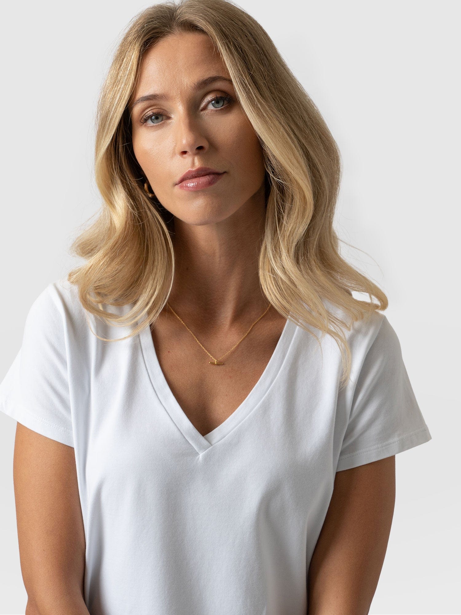 Apartment Tee White - Women's T-Shirts | Saint + Sofia® UK