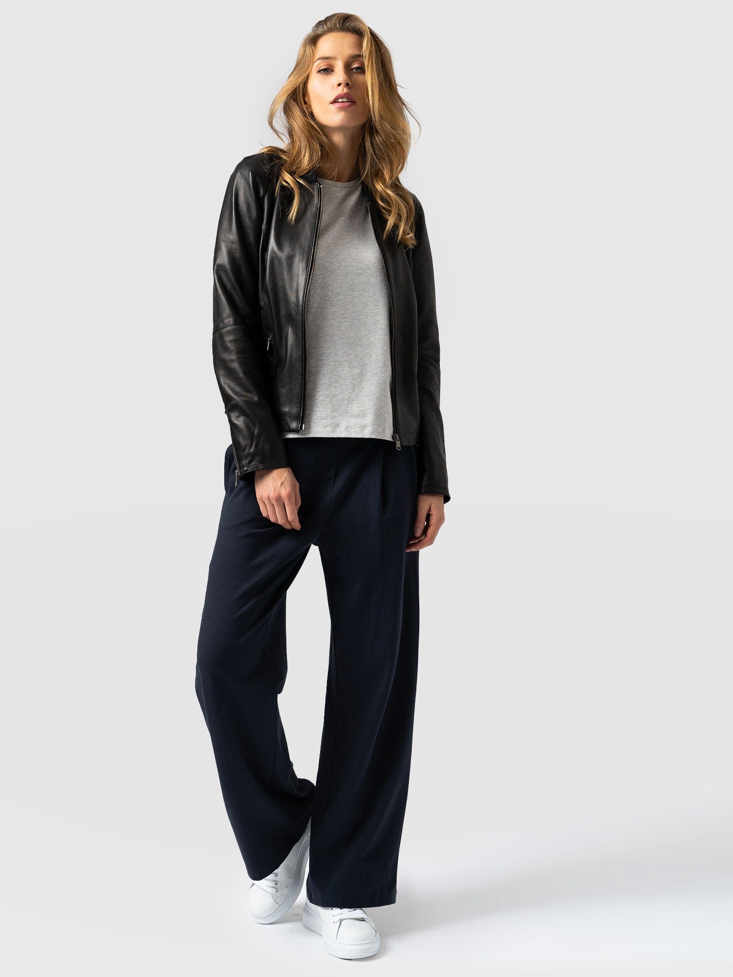 Camden Wide Leg Pant Navy - Women's Trousers | Saint + Sofia® UK