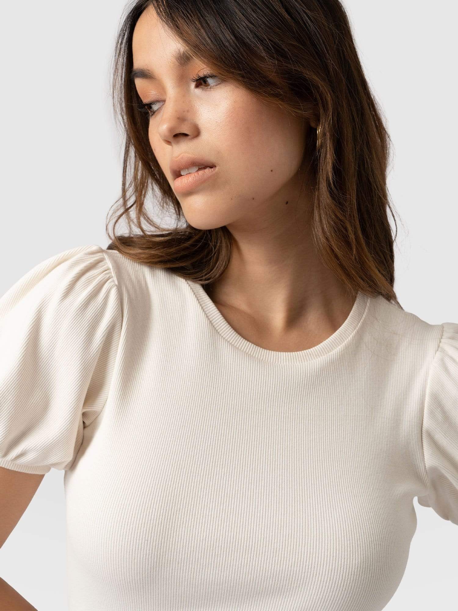 Cavendish Tee Puff Sleeve Cream - Women's T-Shirts | Saint + Sofia® UK