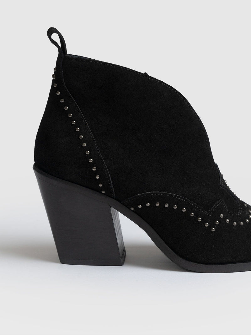 Dallas Studded Ankle Boot - Women's Leather Boots | Saint + Sofia® UK