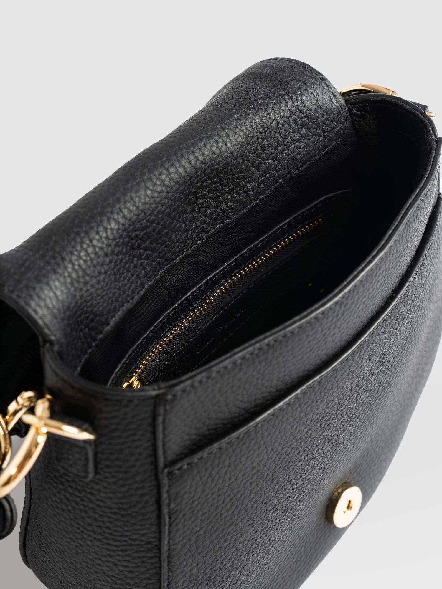 Saddle Bag Black - Women's Handbag | Saint + Sofia® UK