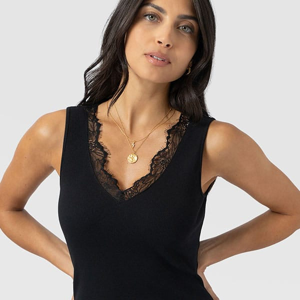 V Neckline