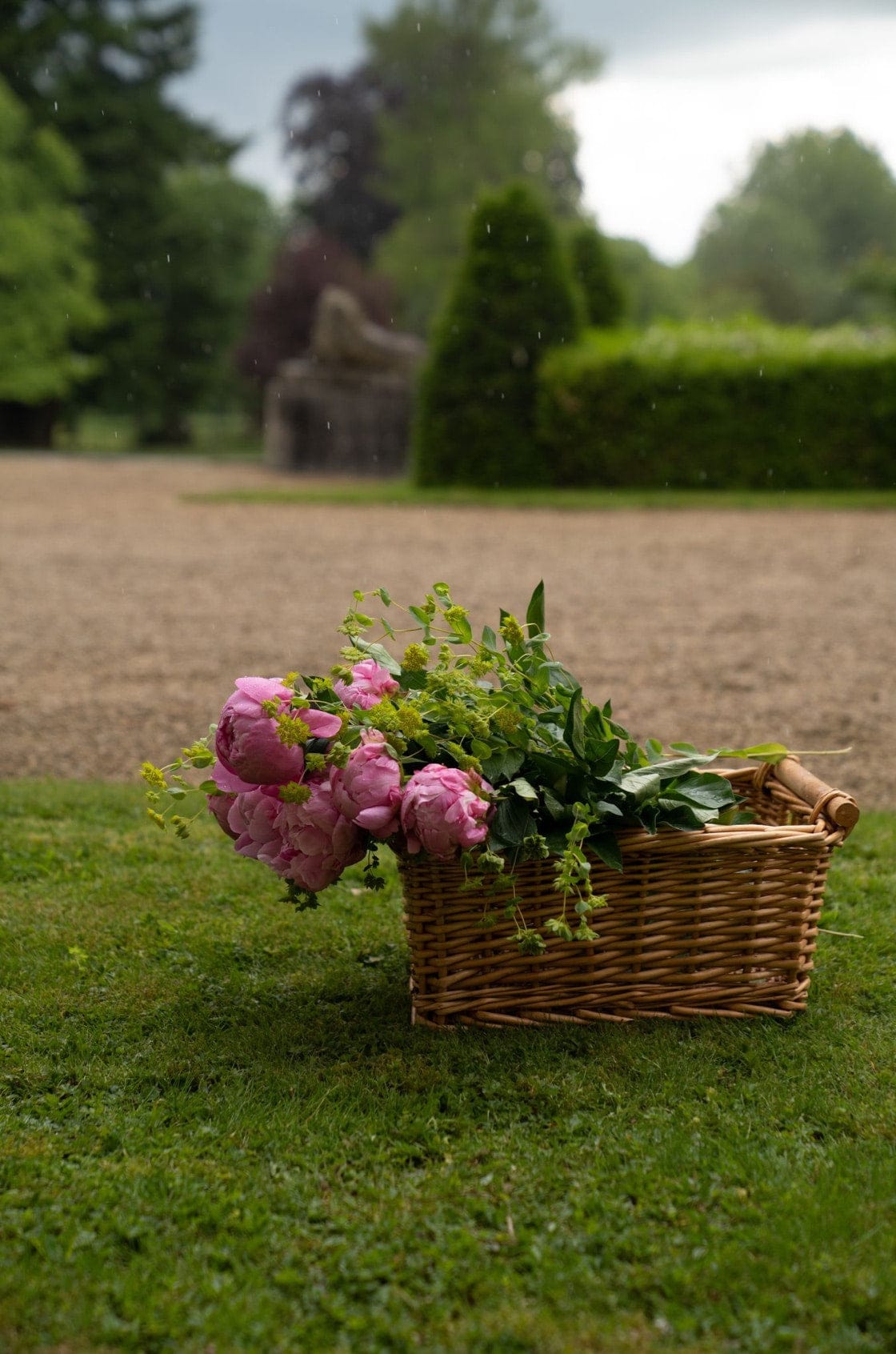 Saint & Sofia - Wonderland