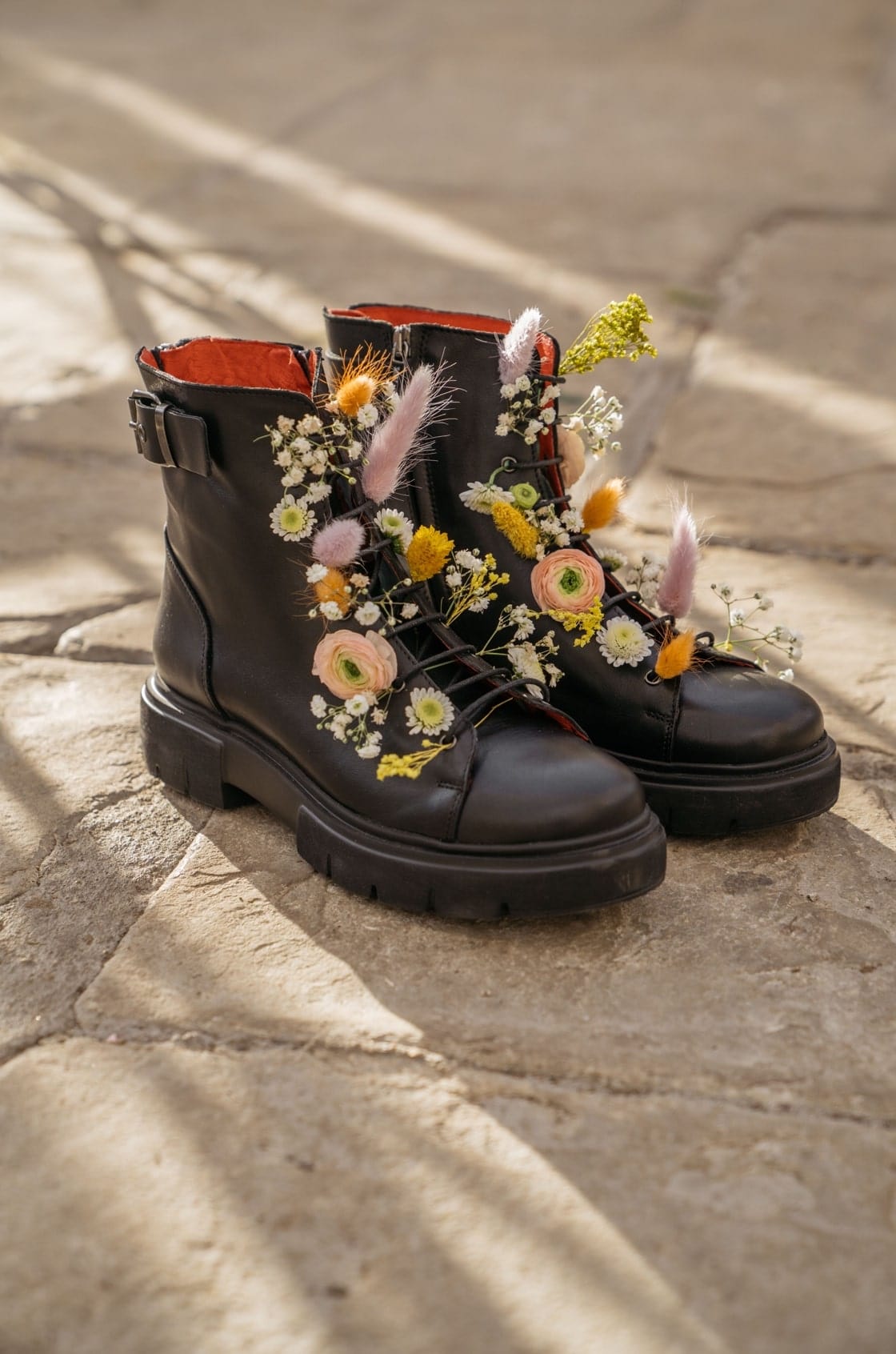 Saint & Sofia - The Botanist