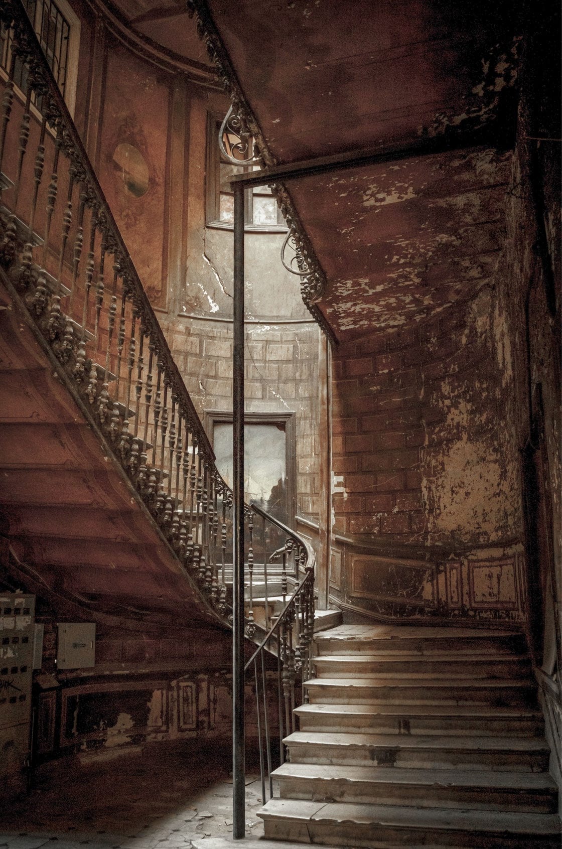 Saint & Sofia - The Collector