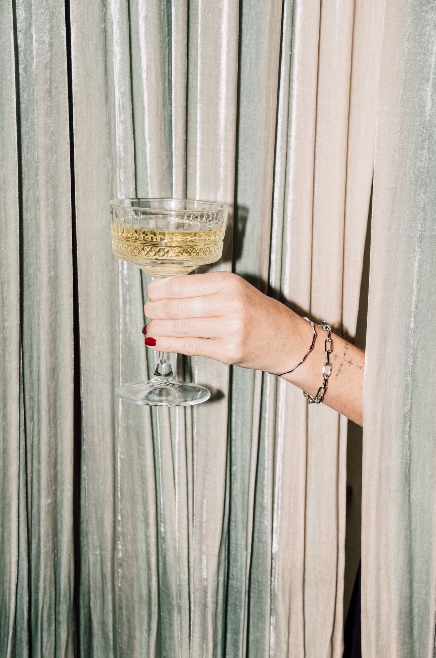 Saint & Sofia - Masquerade