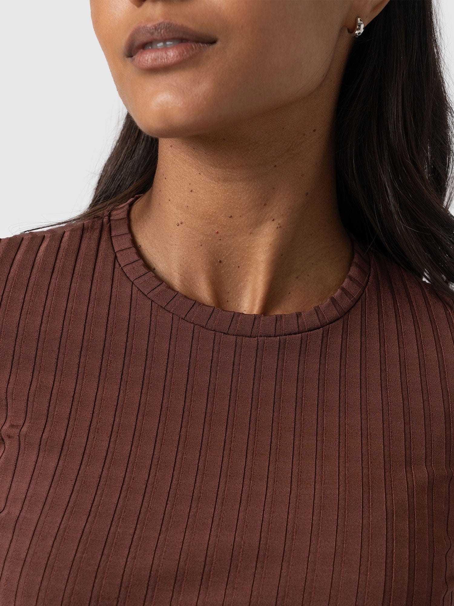 Adaline Tee Maroon Rib - Women's T-Shirts | Saint and Sofia® UK