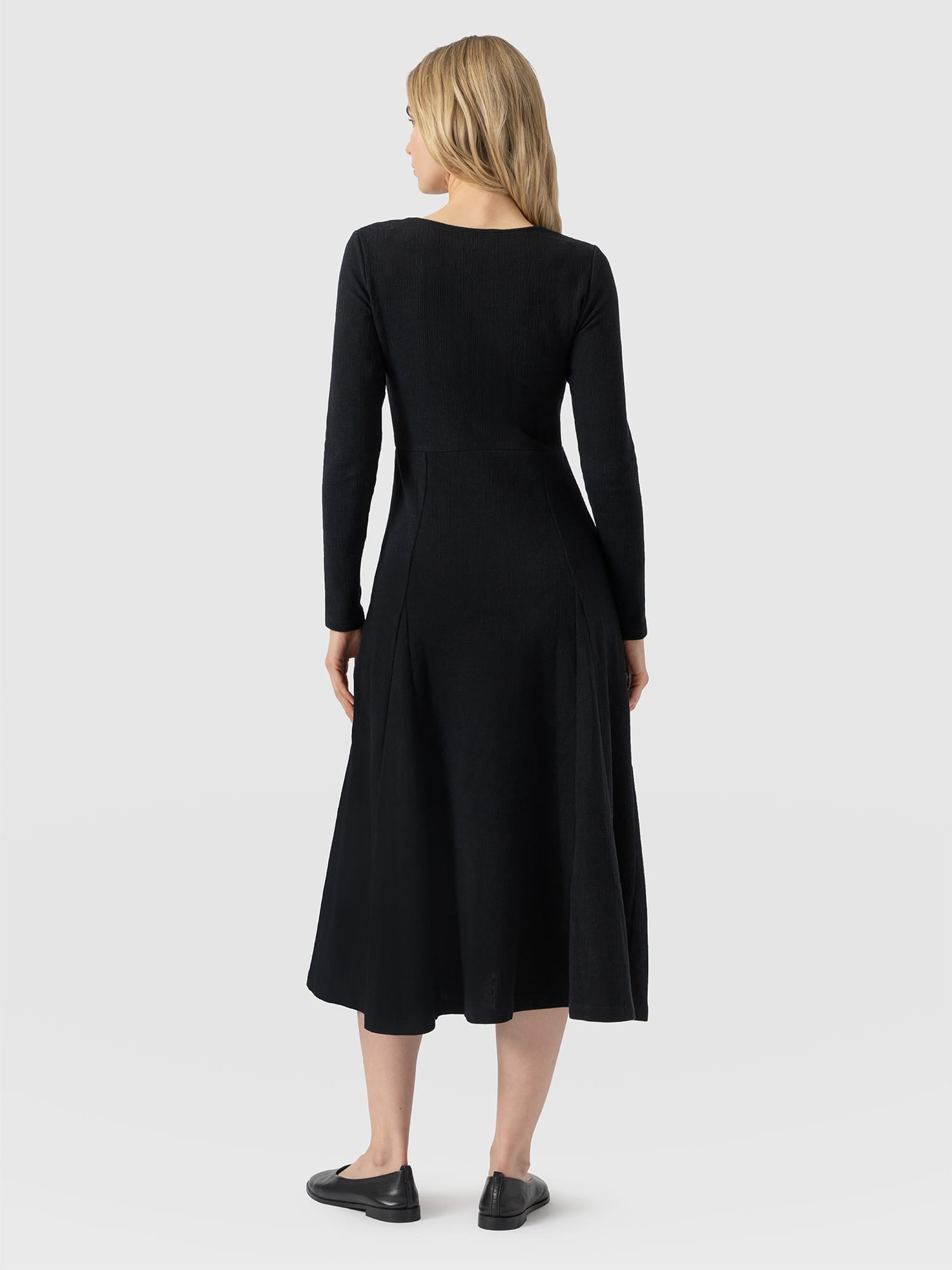 Akia Long Sleeve Dress - Black - Women's Dresses | Saint and Sofia® UK
