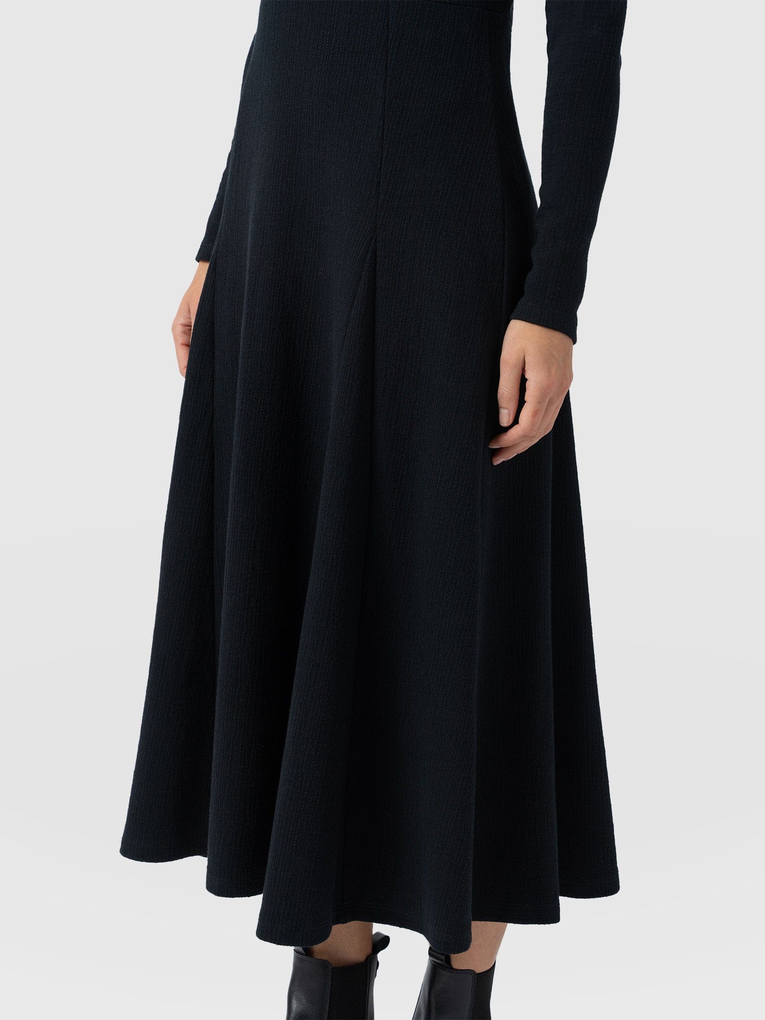 Akia Long Sleeve Dress - Black