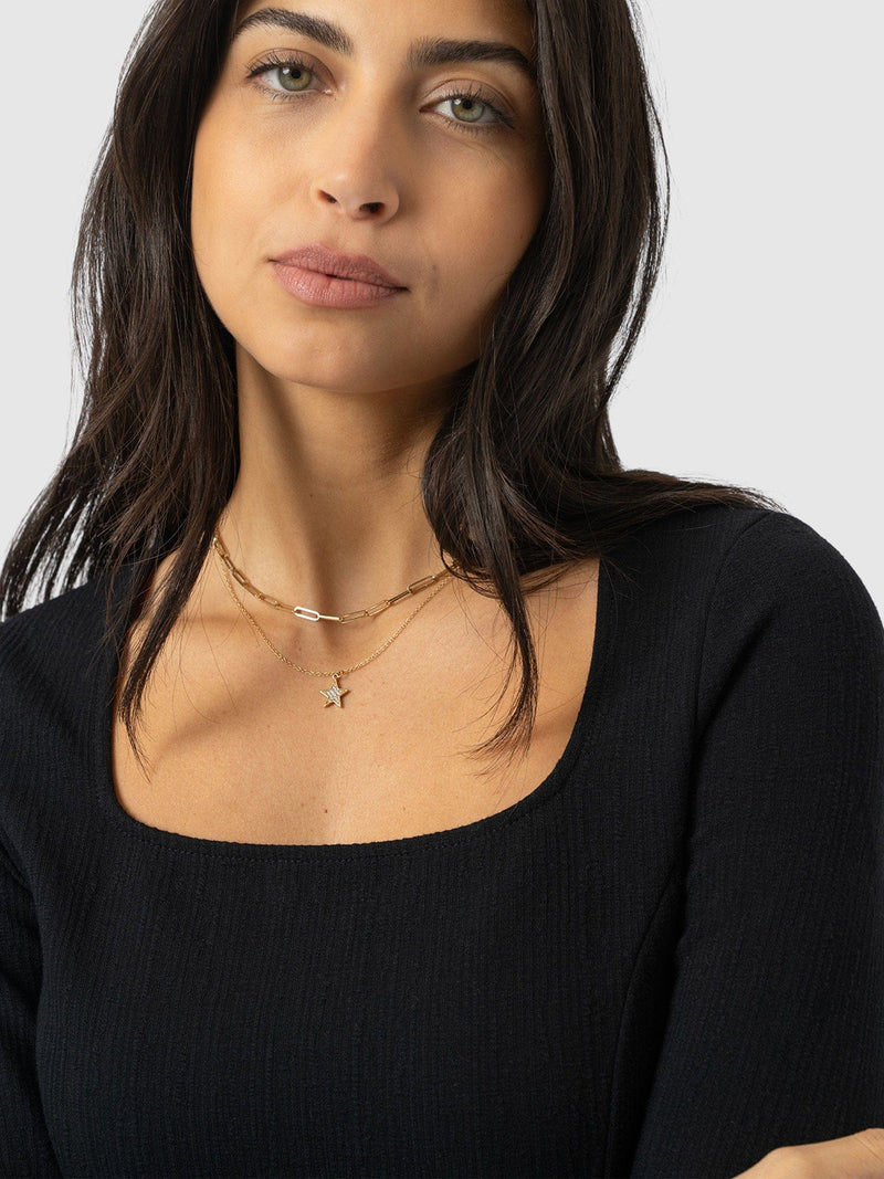 Akia Long Sleeve Tee - Black - Women's T-shirts | Saint + Sofia® UK