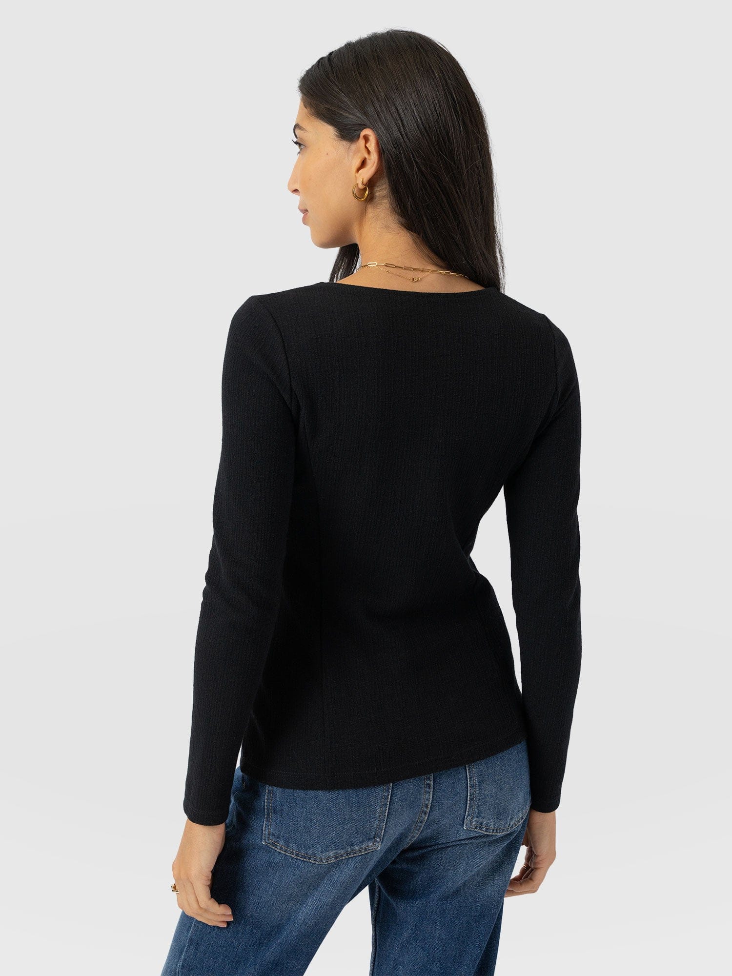 Akia Long Sleeve Tee - Black - Women's T-shirts | Saint + Sofia® UK
