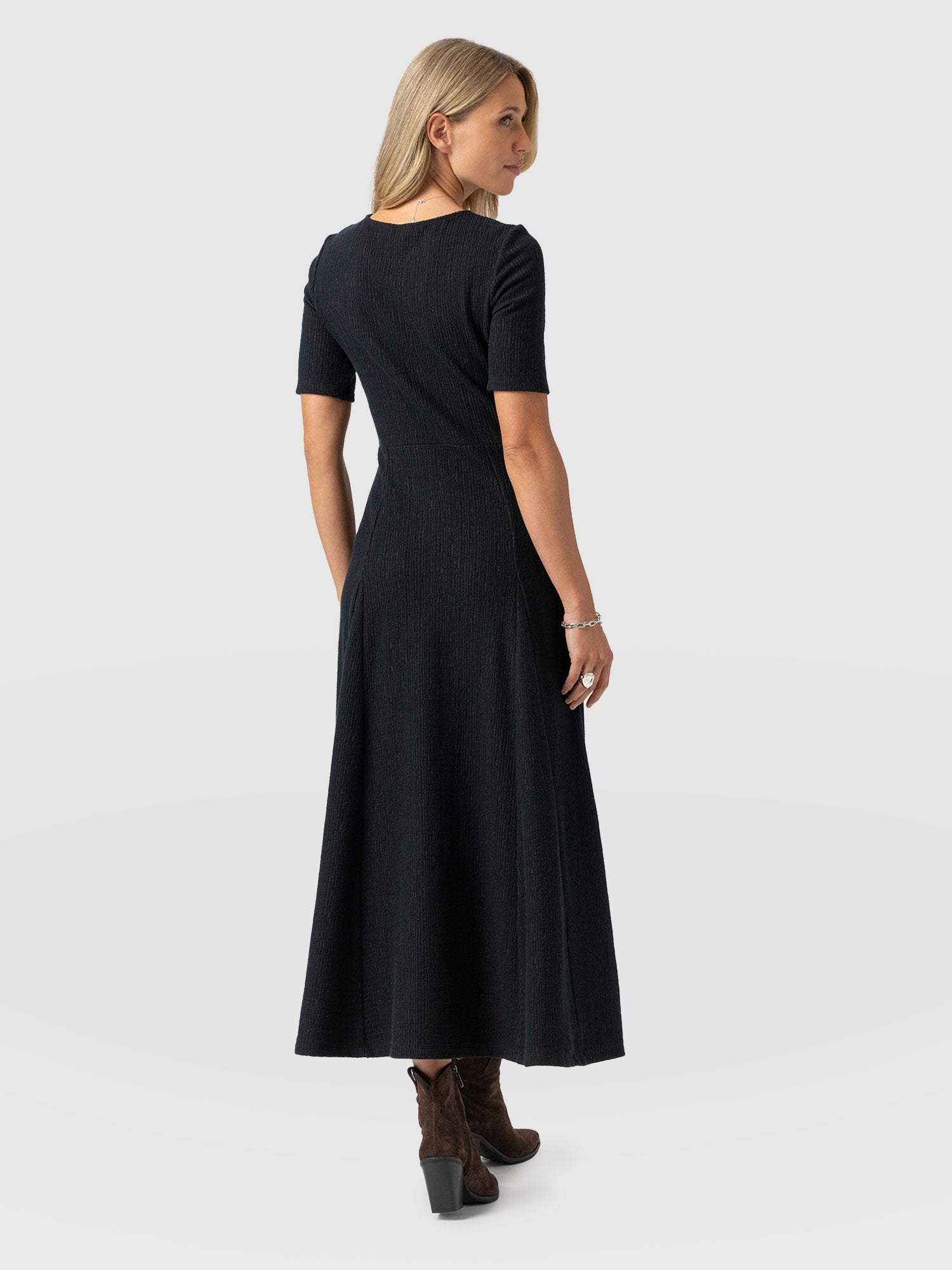 Akia Short Sleeve Dress - Black Textured