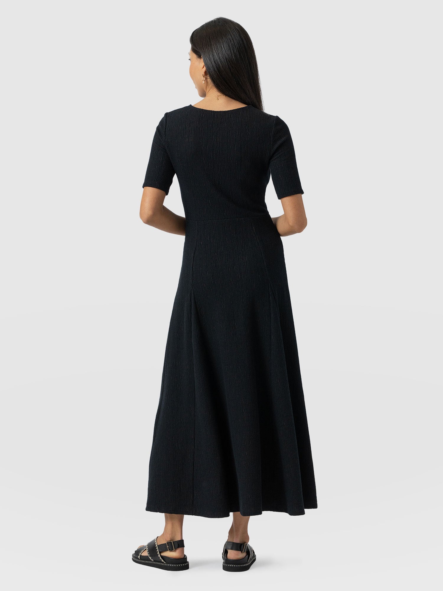 Akia Short Sleeve Dress - Black Textured - Women's Dresss | Saint + Sofia® UK
