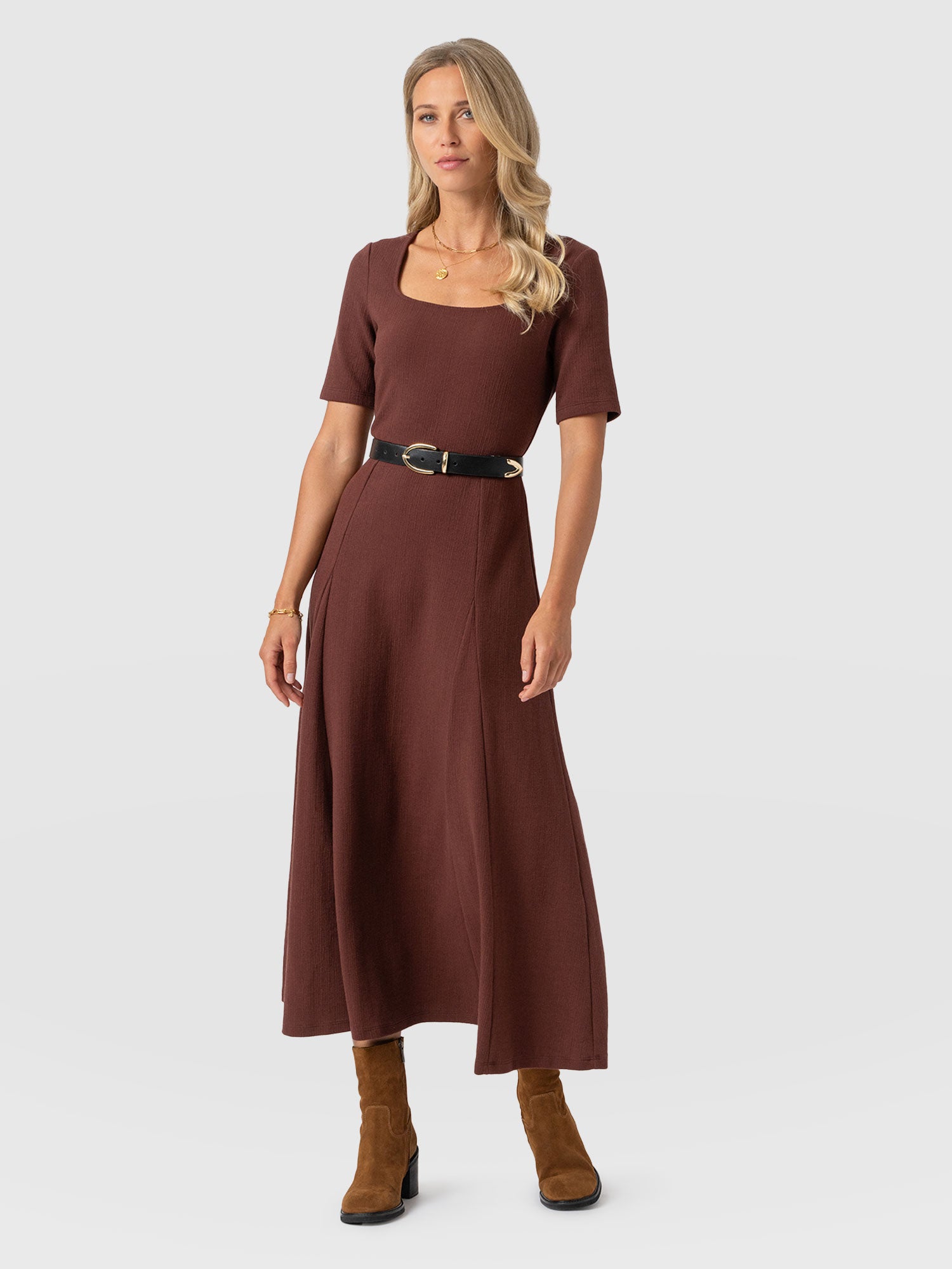 Akia Short Sleeve Dress - Maroon Textured
