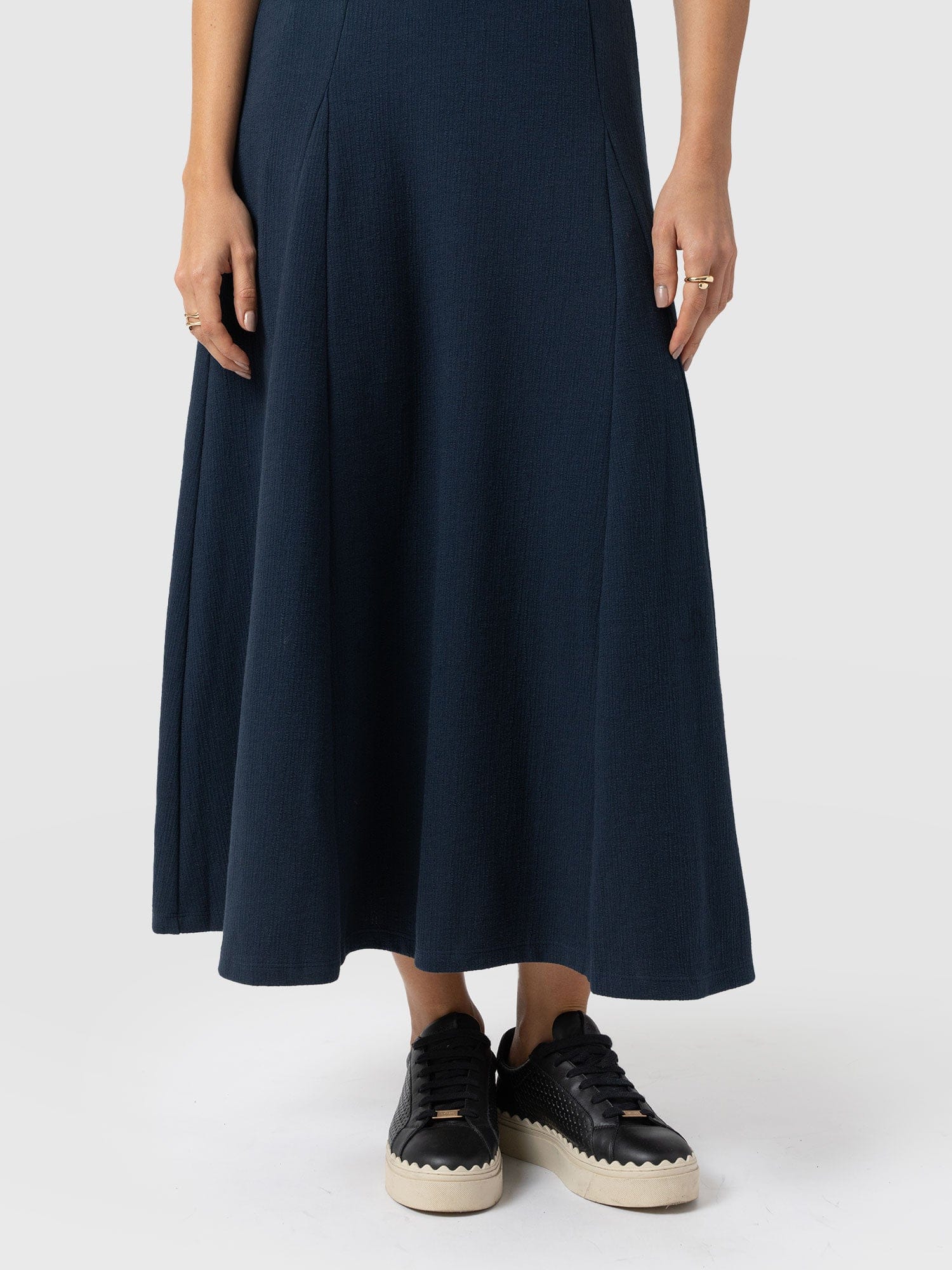 Akia Short Sleeve Dress - Navy Textured - Women's Dresses | Saint + Sofia® UK