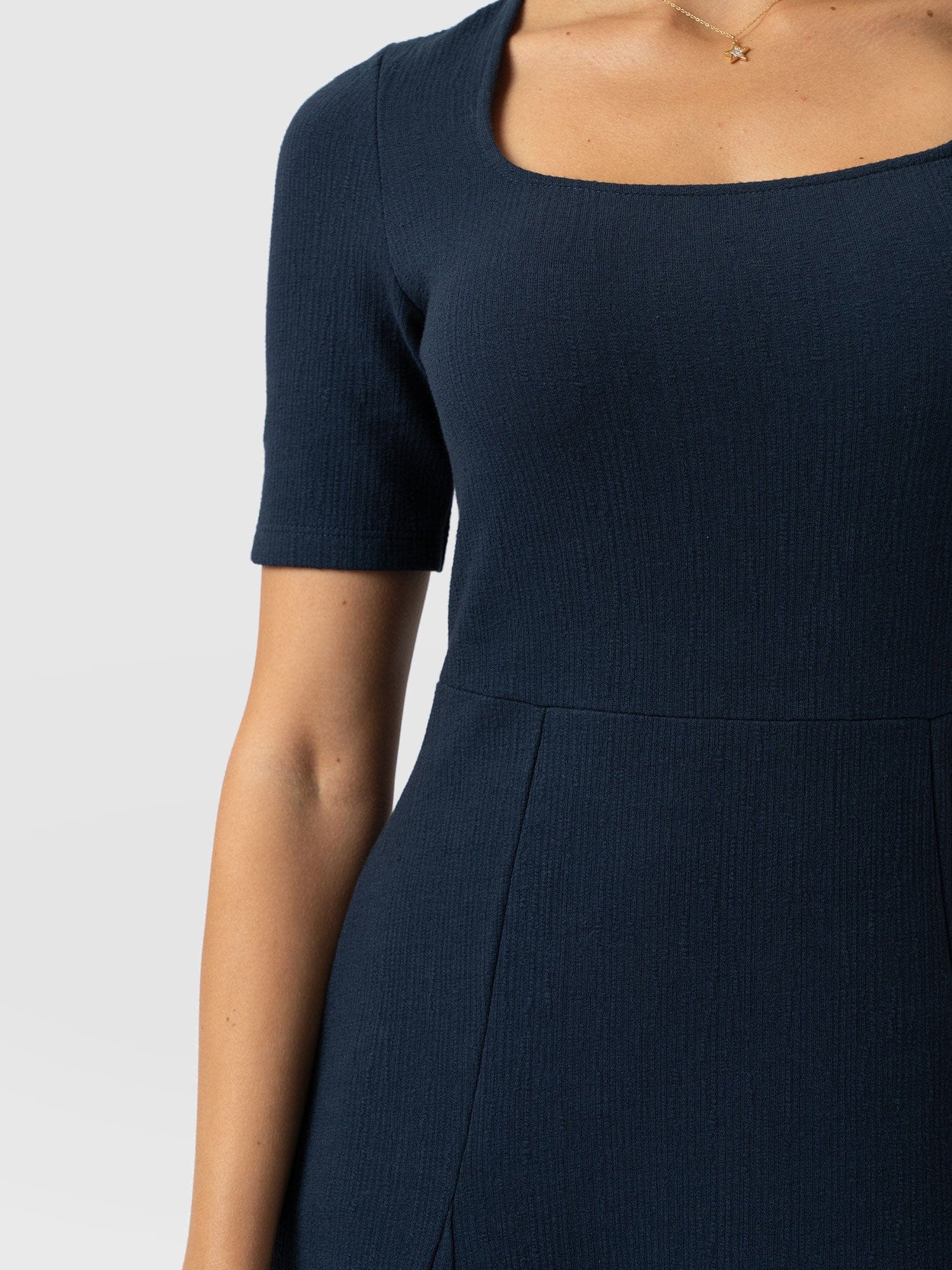 Akia Short Sleeve Dress - Navy Textured - Women's Dresses | Saint + Sofia® UK