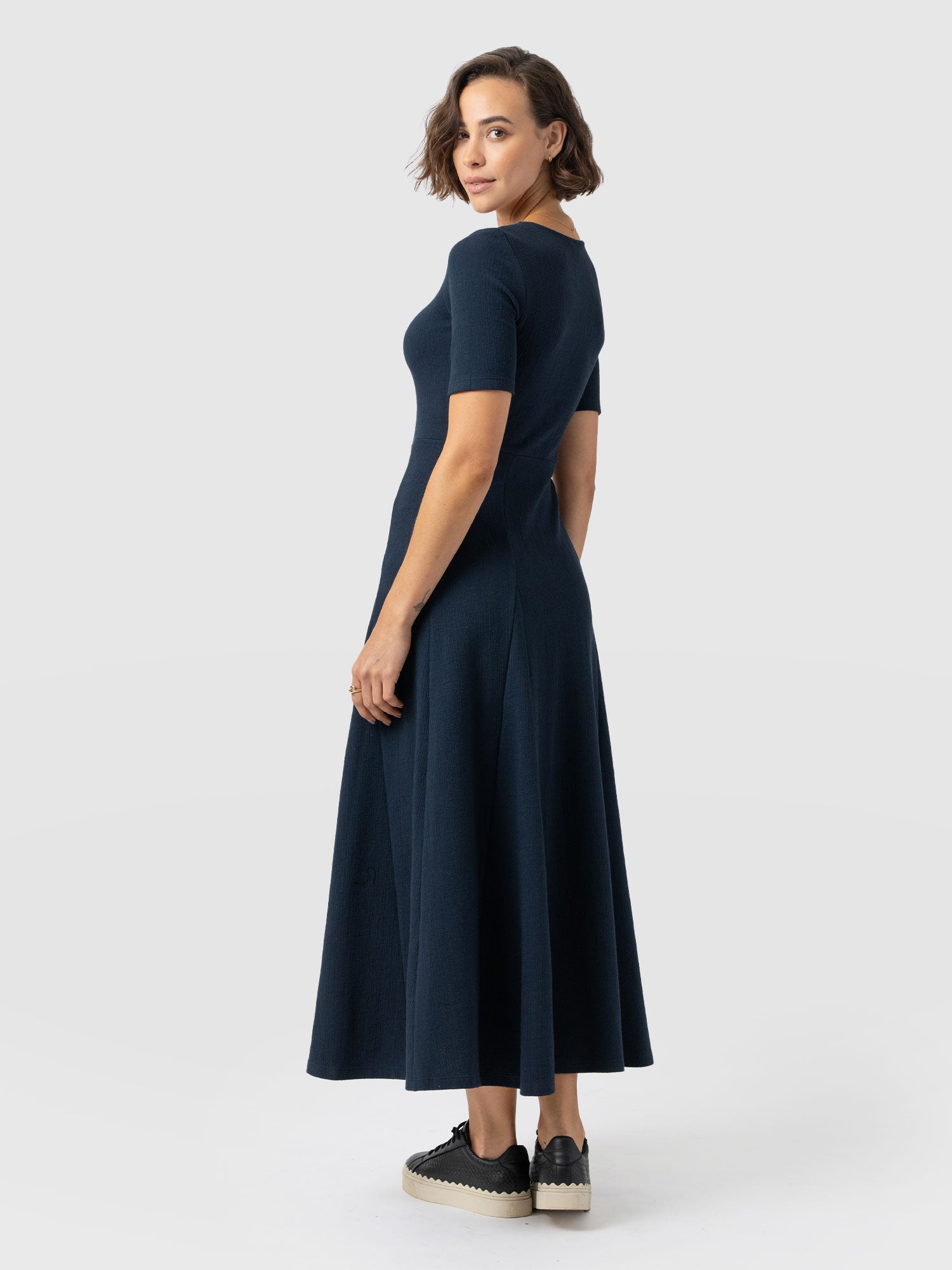 Akia Short Sleeve Dress - Navy Textured - Women's Dresses | Saint + Sofia® UK