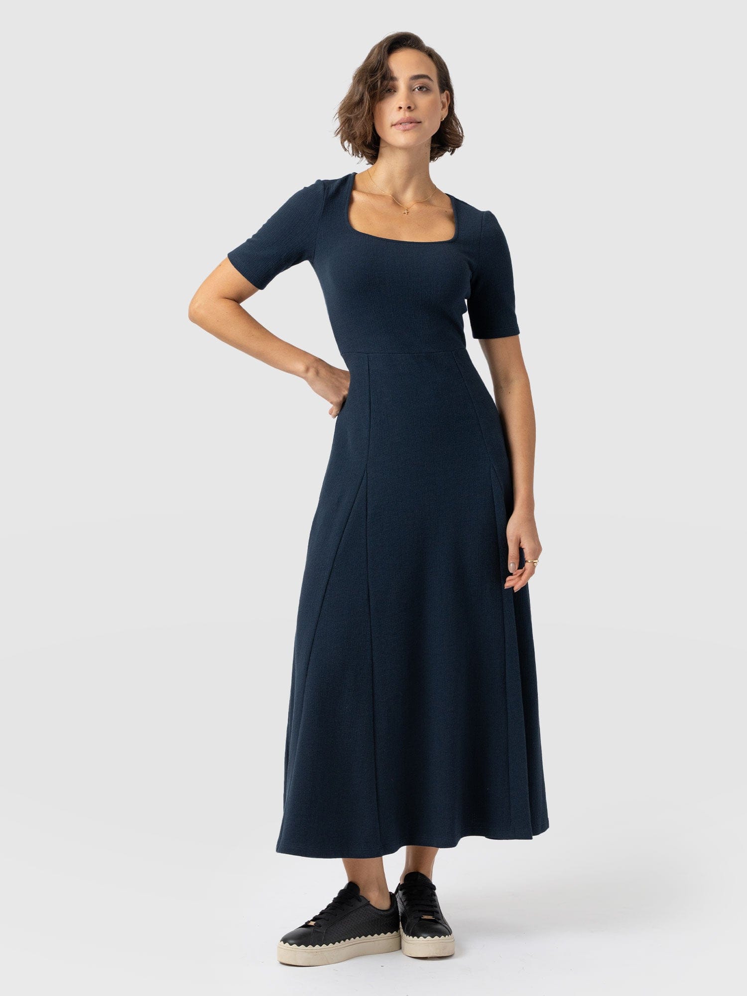 Akia Short Sleeve Dress - Navy Textured - Women's Dresses | Saint + Sofia® UK