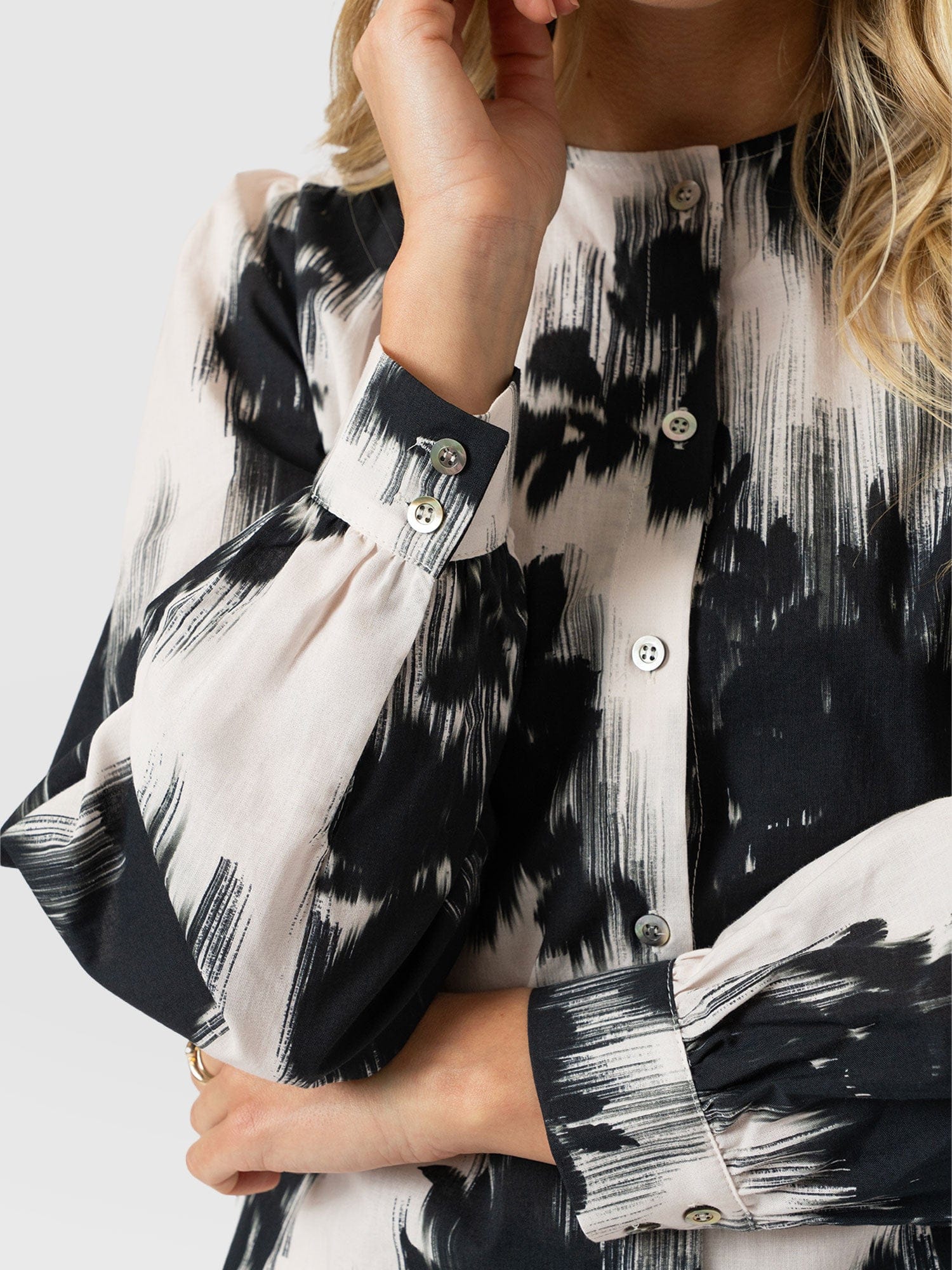 Amelie Blouse - White Fade Floral