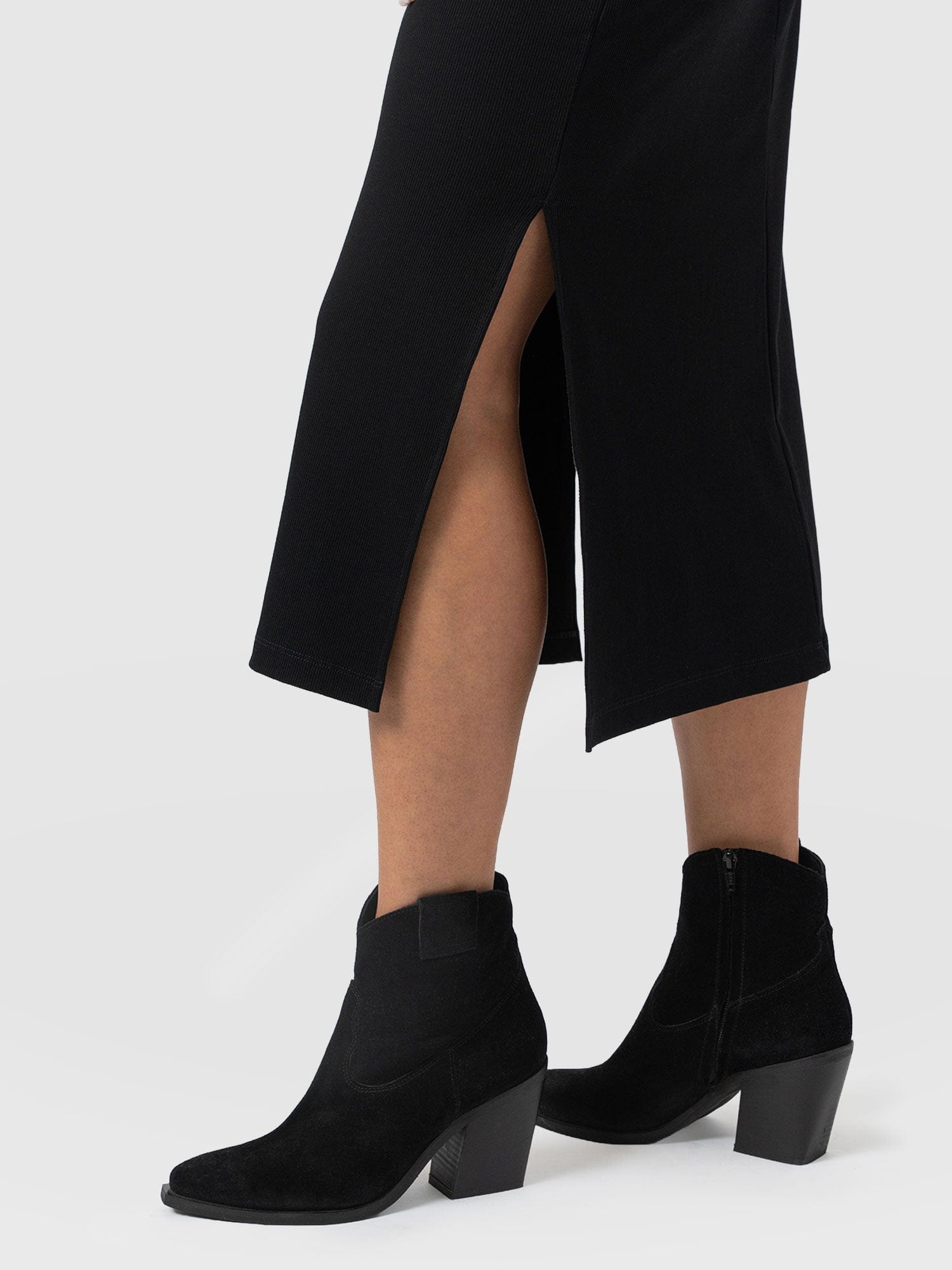 Andie V Neck Dress - Black Lace