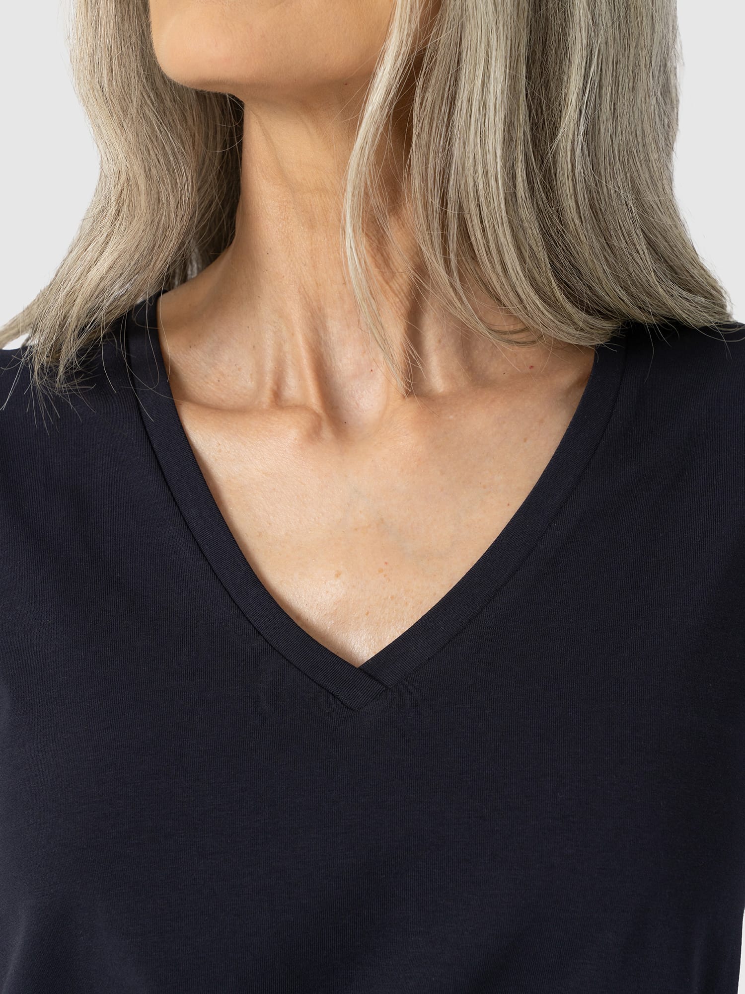Apartment Tee - Navy