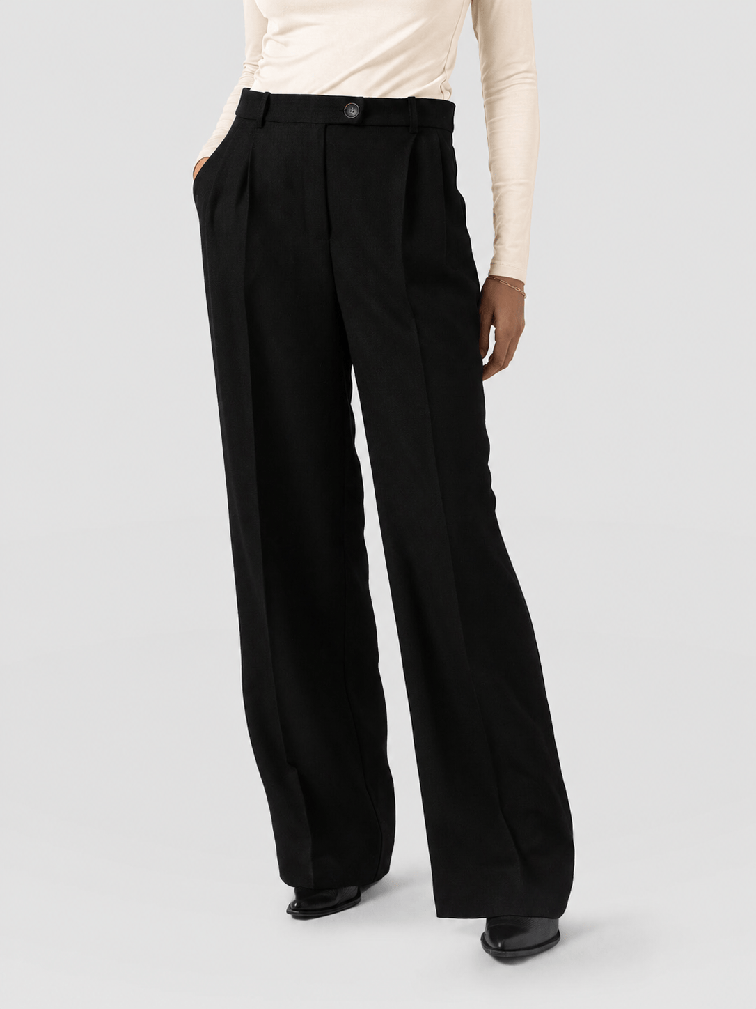 Argent Wide Leg Pant Black - Women's Trousers | Saint + Sofia® UK
