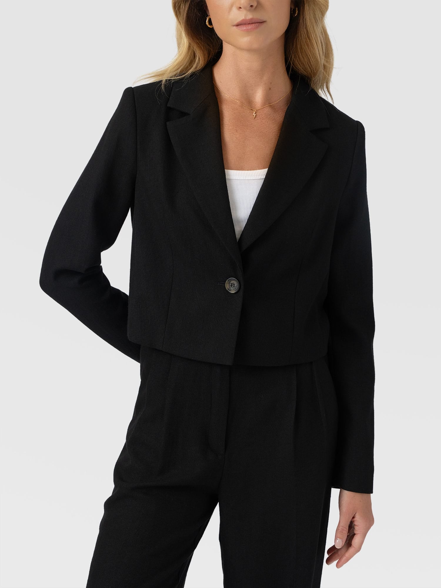 Astrid Cropped Blazer - Black