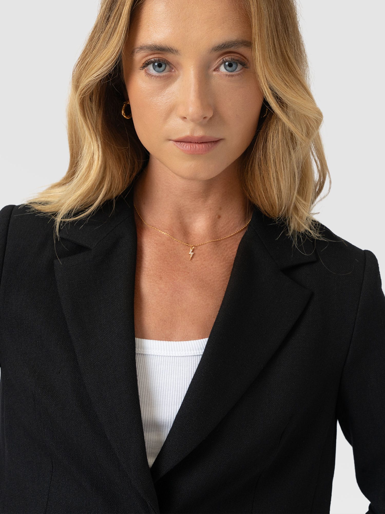 Astrid Cropped Blazer - Black